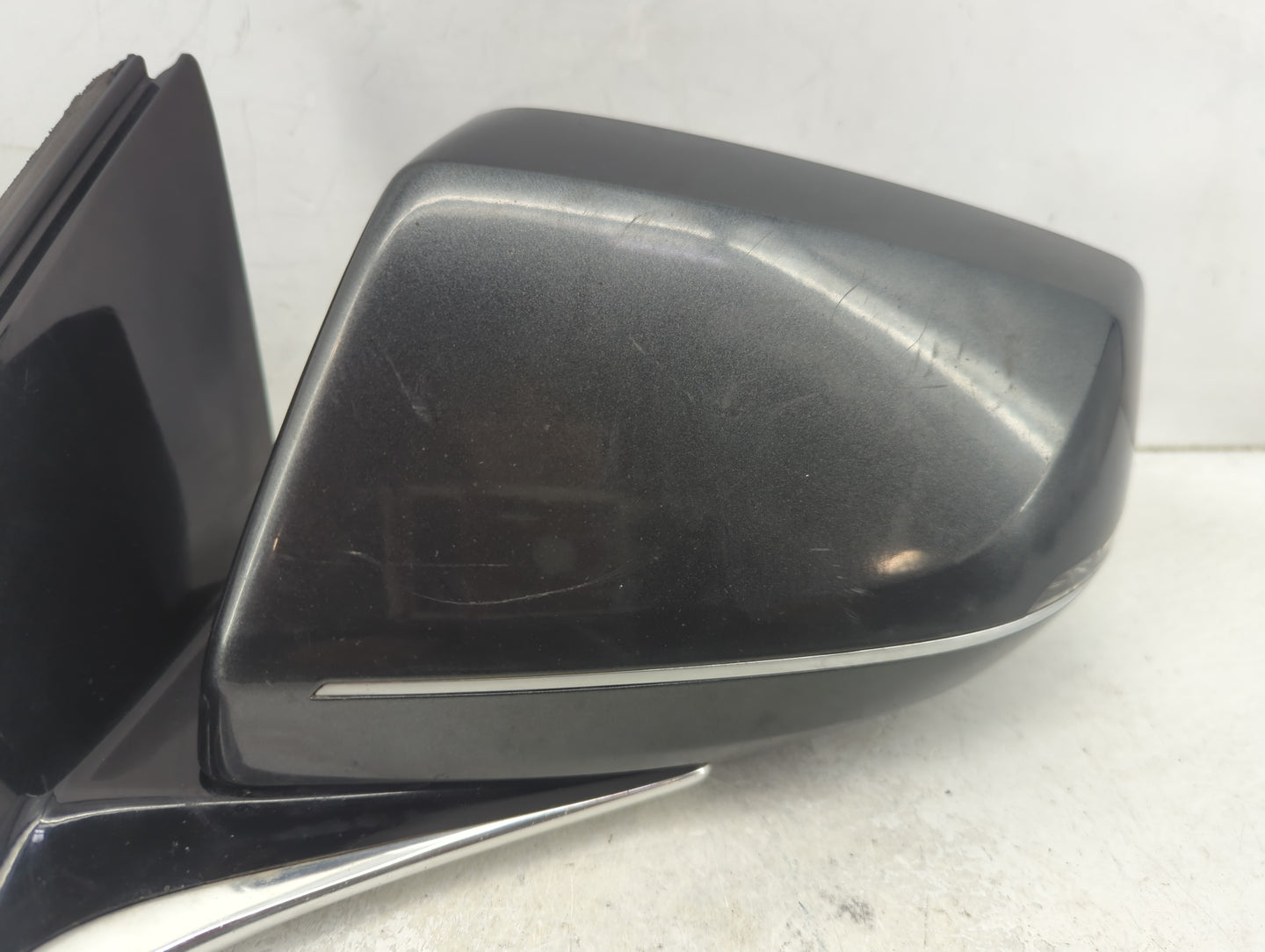 2016-2019 Cadillac Xts Driver Side View Mirror - Left Door Mirror OEM Used - Oemusedautoparts1.com