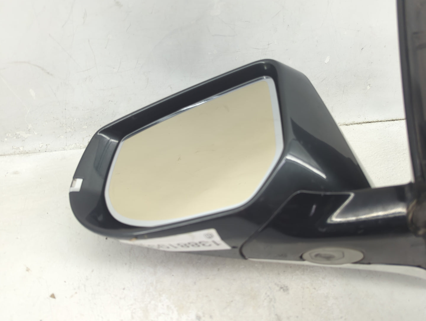 2016-2019 Cadillac Xts Driver Side View Mirror - Left Door Mirror OEM Used - Oemusedautoparts1.com