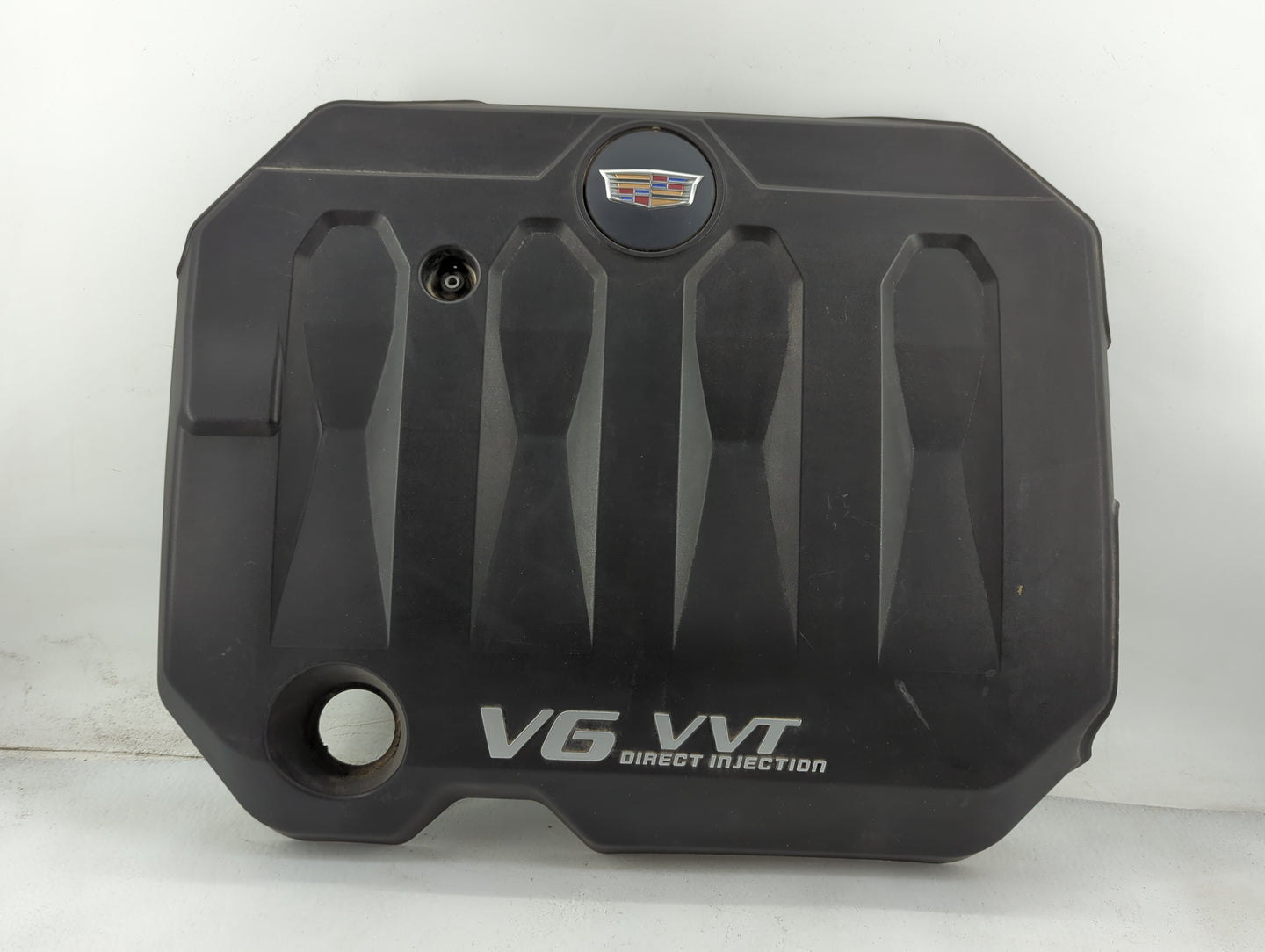 2018 Cadillac Xts Engine Cover - Oemusedautoparts1.com