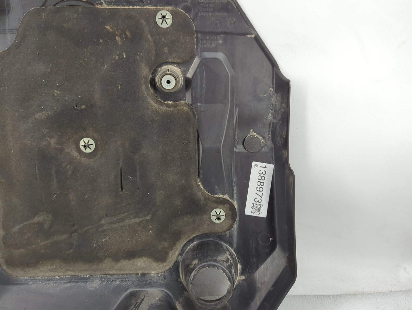 2018 Cadillac Xts Engine Cover - Oemusedautoparts1.com