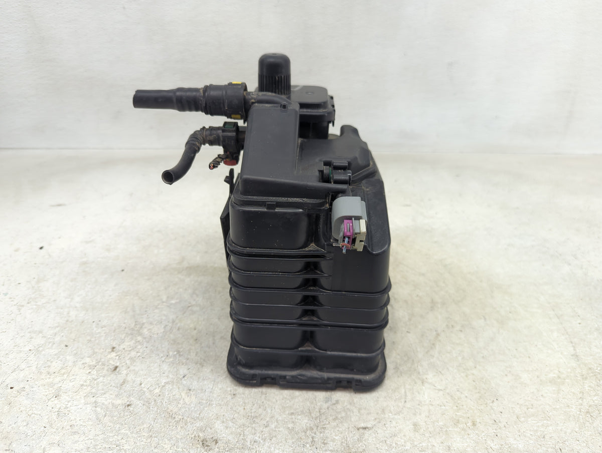2018 Cadillac Xts Fuel Vapor Charcoal Canister 1389778 - Oemusedautoparts1.com