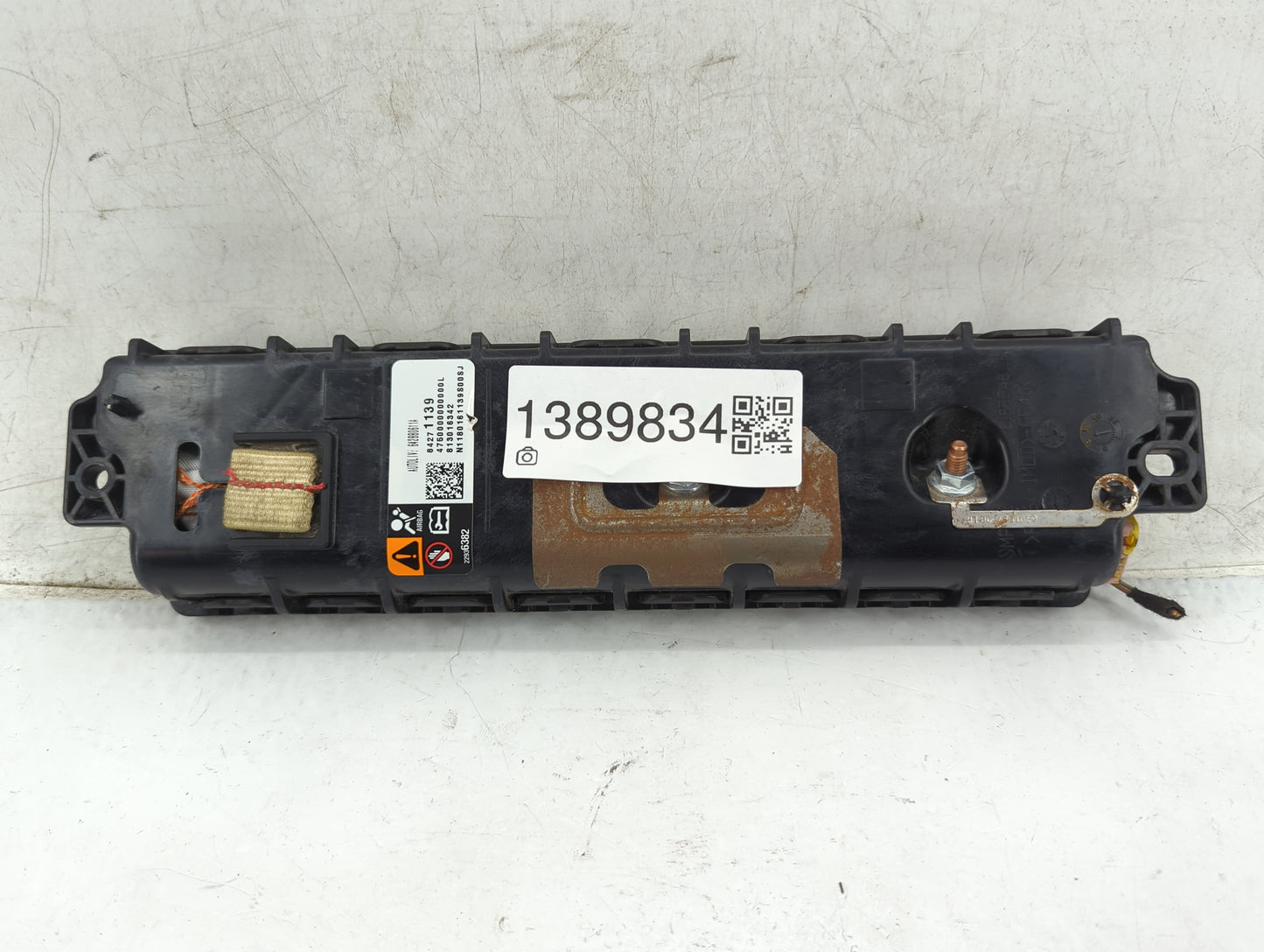2018-2019 Cadillac Xts Air Bag Driver Left Knee OEM P/N:84271139 Fits Fits 2018 2019 OEM Used Auto Parts - Oemusedautoparts1