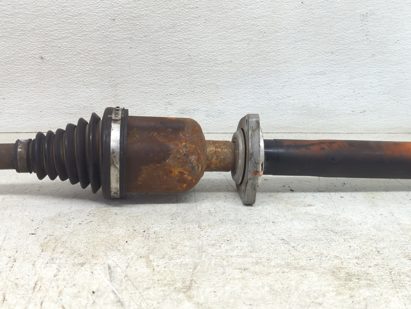 2013-2019 Cadillac Xts Axle Shaft Front Passenger Cv C/v - Oemusedautoparts1.com