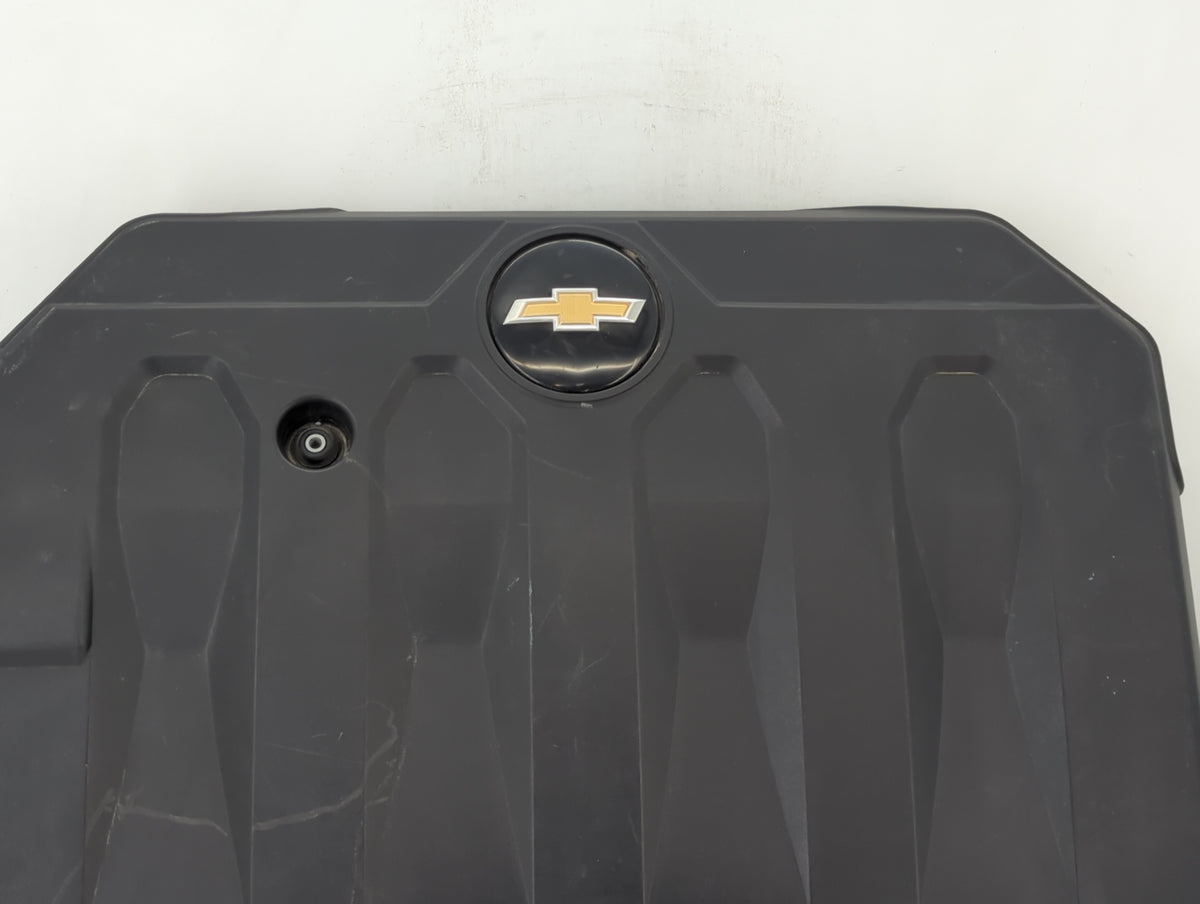 2018 Cadillac Xts Engine Cover 1432255 - Oemusedautoparts1.com