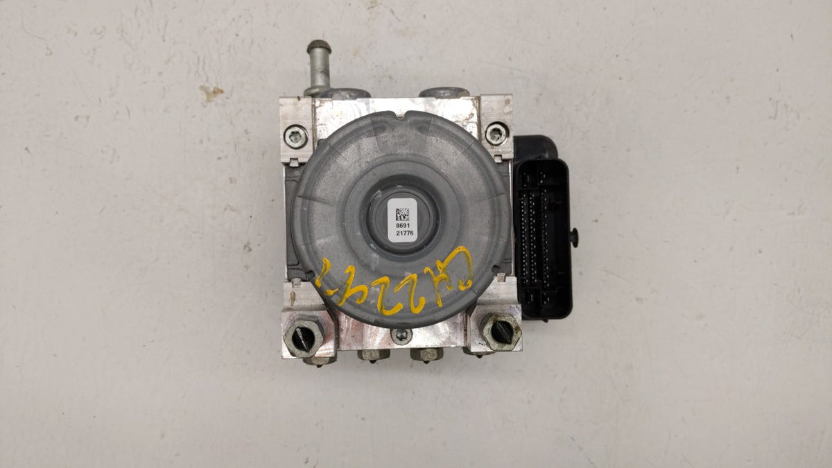2018-2019 Cadillac Xts Anti-Lock Brake ABS Pump Module Actuator OEM P/N:84301232 Fits Fits 2018 2019 OEM Used Auto Parts - O
