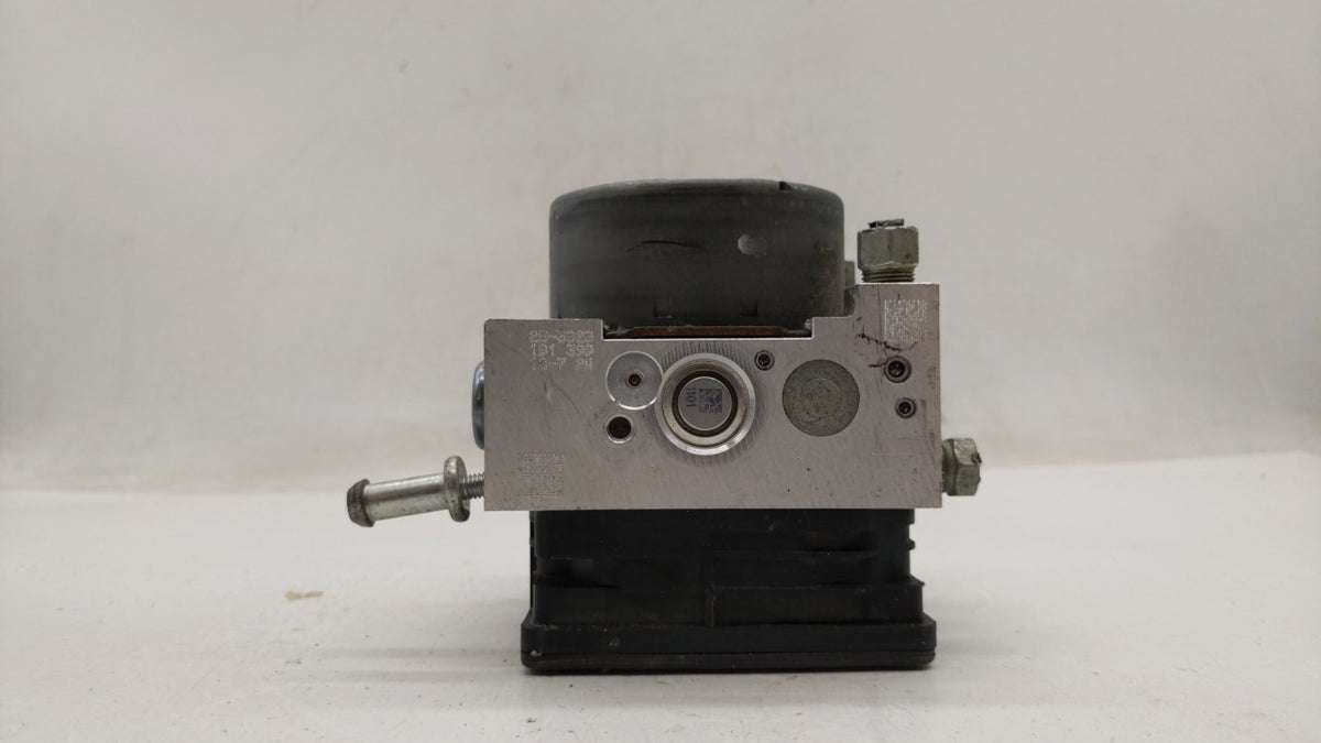 2018-2019 Cadillac Xts Anti-Lock Brake ABS Pump Module Actuator OEM P/N:84301232 Fits Fits 2018 2019 OEM Used Auto Parts - O