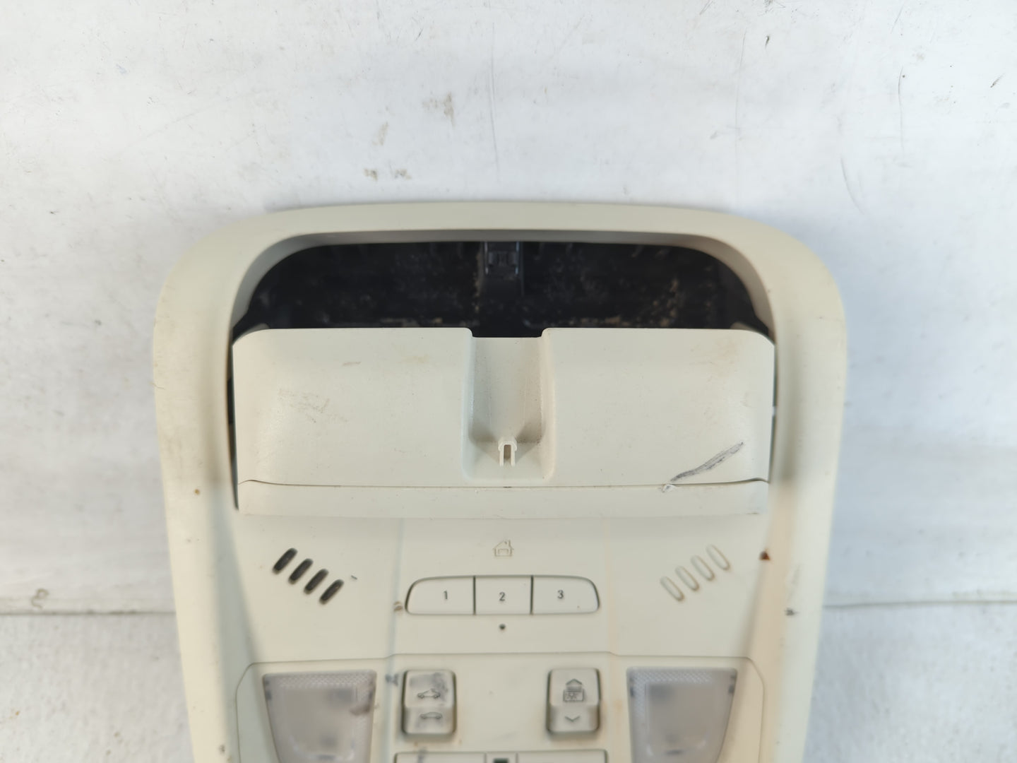 2017-2019 Cadillac Xts Overhead Roof Console - Oemusedautoparts1.com