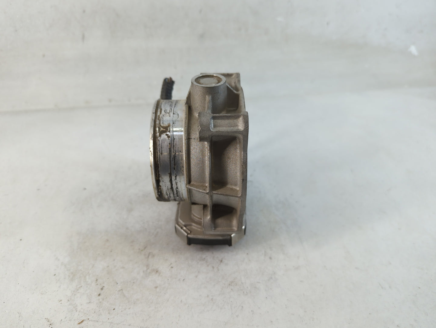 2013-2019 Cadillac Xts Throttle Body P/N:12670981AA Fits Fits 2012 2013 2014 2015 2016 2017 2018 2019 2020 2021 2022 OEM Use