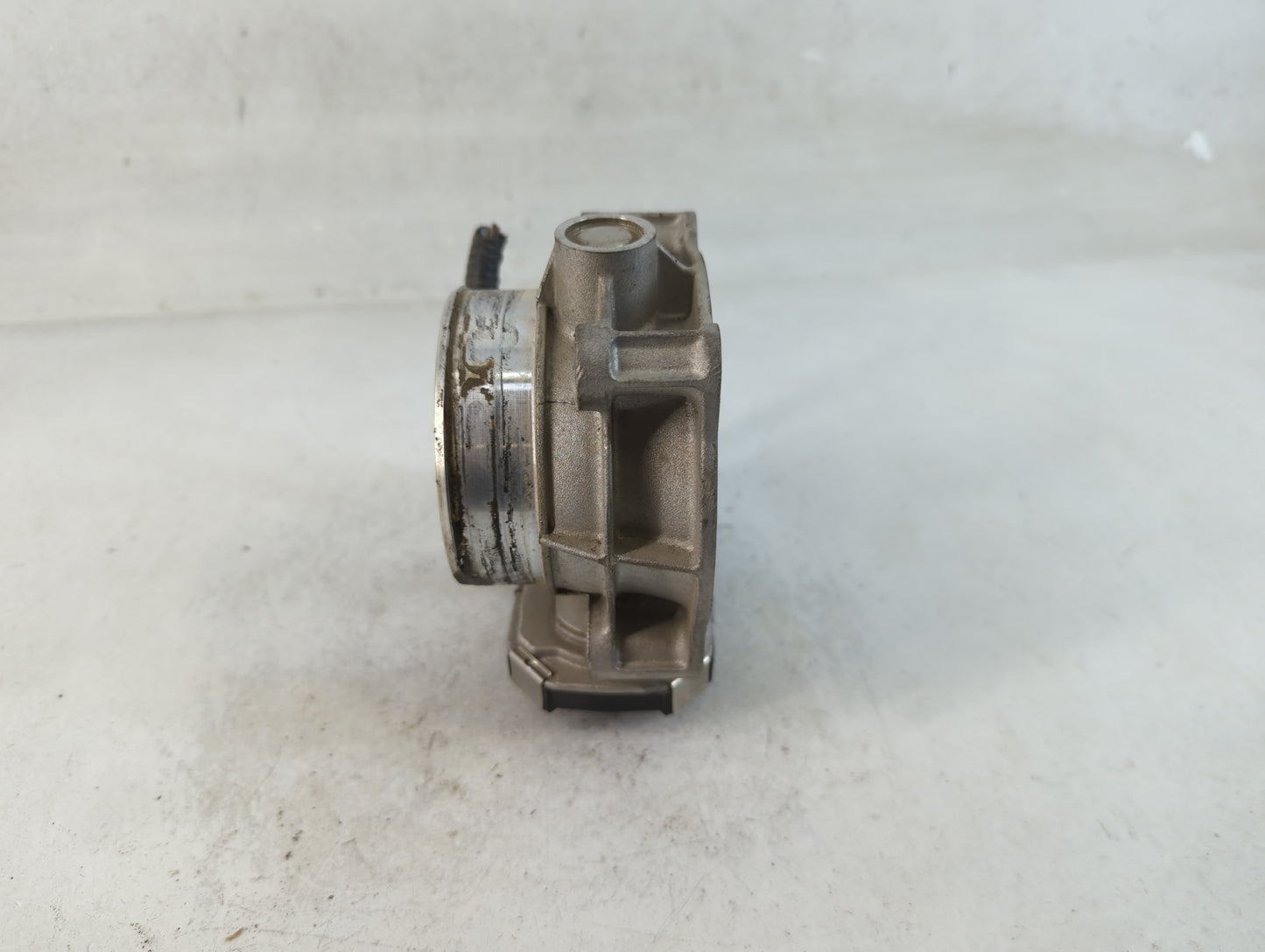 2013-2019 Cadillac Xts Throttle Body P/N:12670981AA Fits Fits 2012 2013 2014 2015 2016 2017 2018 2019 2020 2021 2022 OEM Use