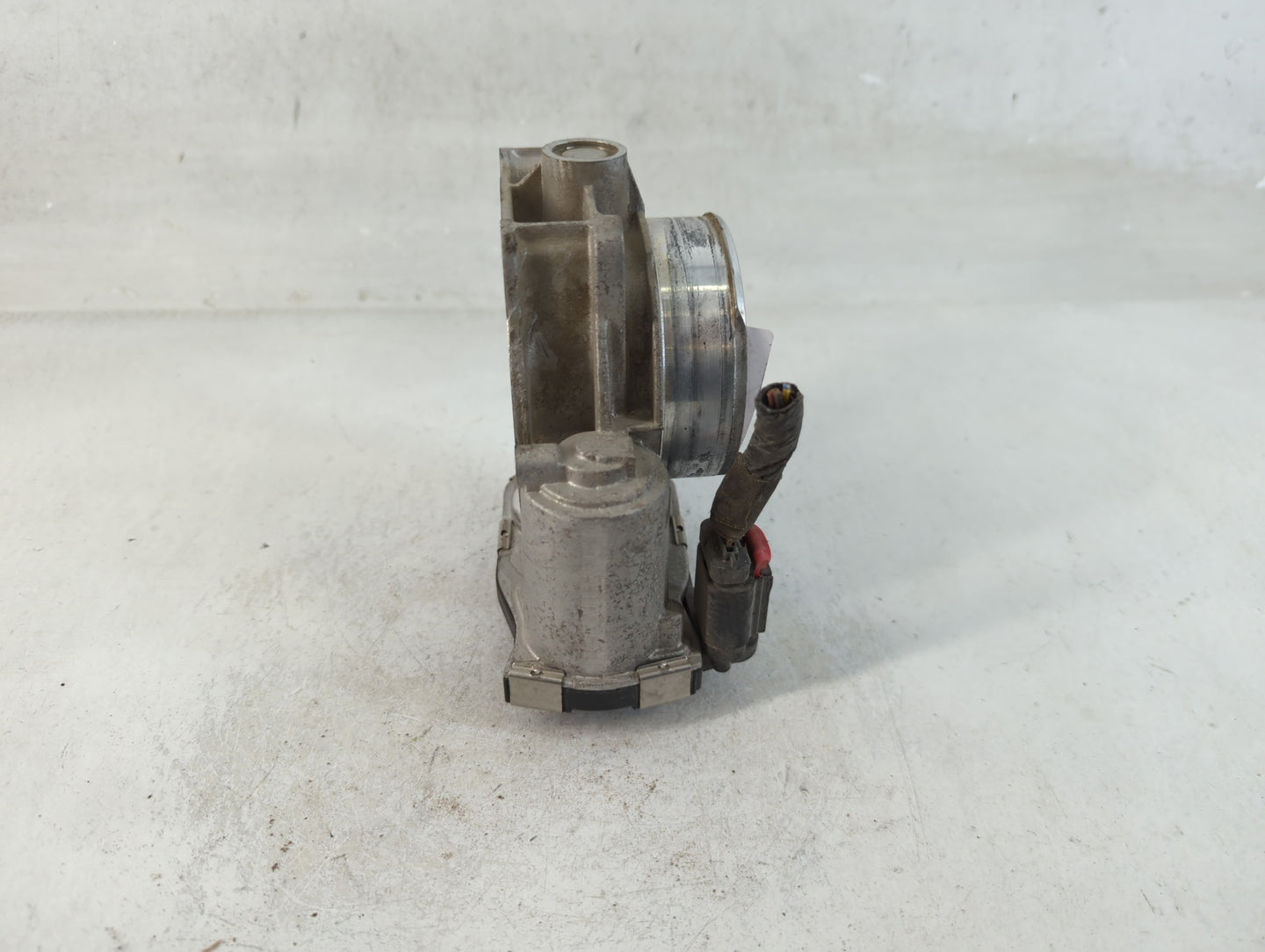 2013-2019 Cadillac Xts Throttle Body P/N:12670981AA Fits Fits 2012 2013 2014 2015 2016 2017 2018 2019 2020 2021 2022 OEM Use