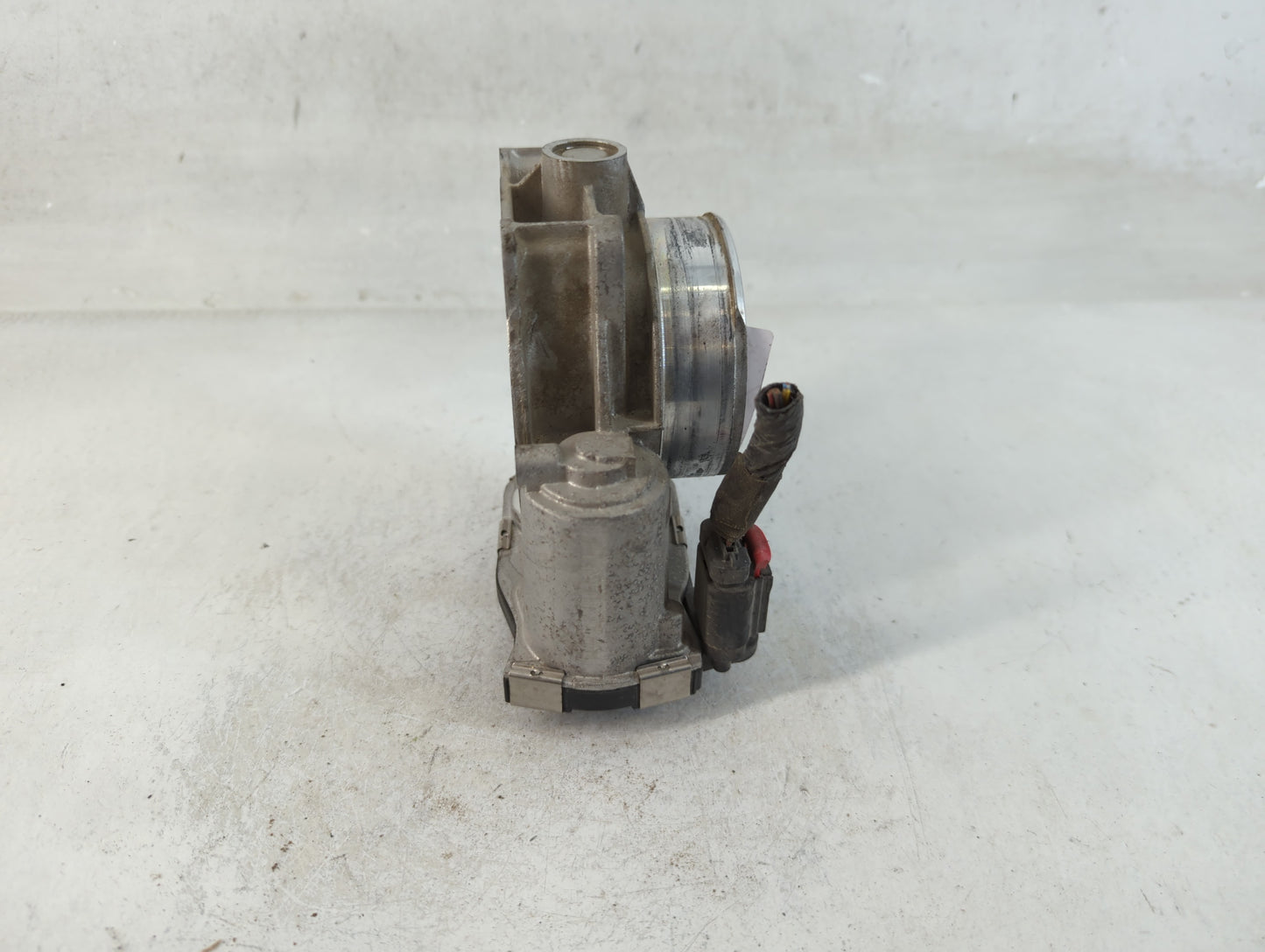 2013-2019 Cadillac Xts Throttle Body P/N:12670981AA Fits Fits 2012 2013 2014 2015 2016 2017 2018 2019 2020 2021 2022 OEM Use