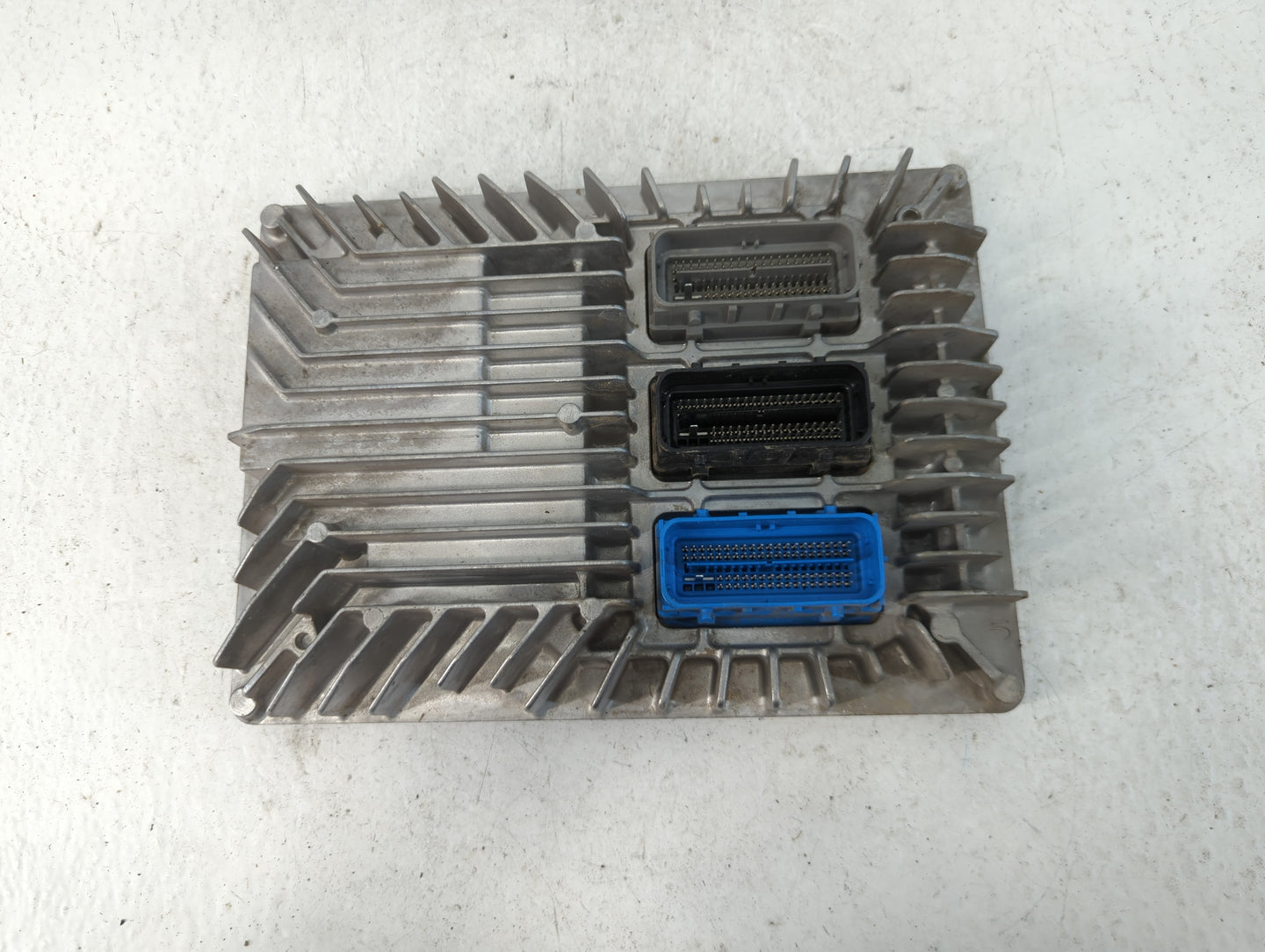 2017-2019 Cadillac Xts PCM Engine Control Computer ECU ECM PCU OEM P/N:12685918 E39A Fits Fits 2017 2018 2019 2020 OEM Used 