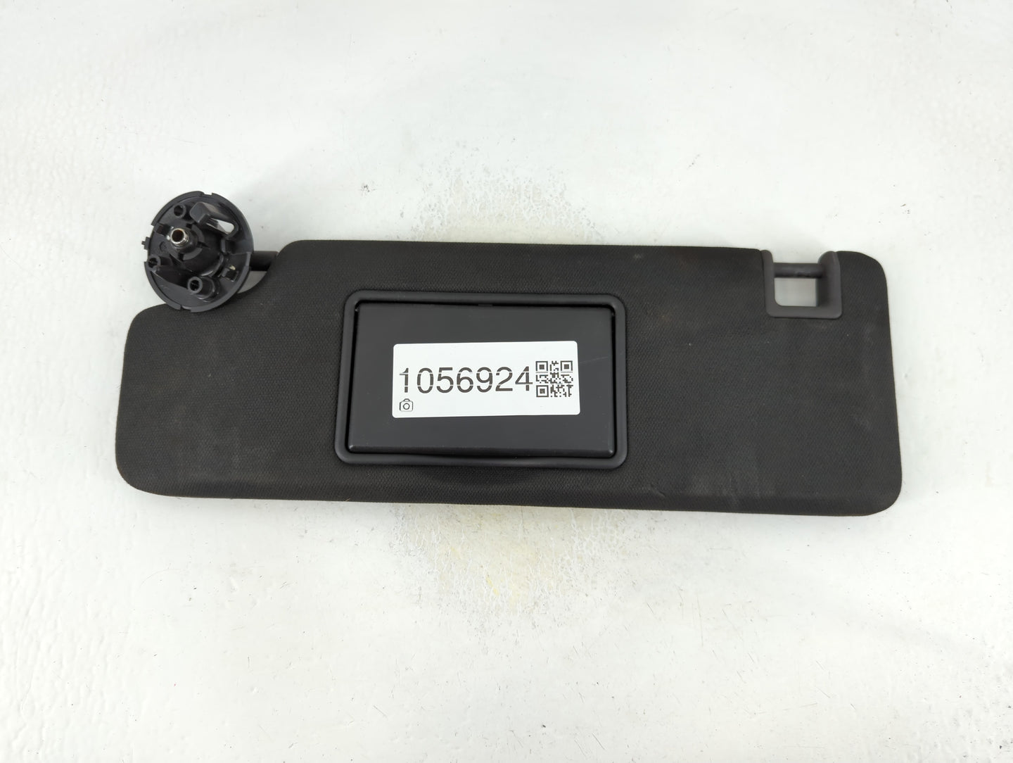 2021 Chevrolet Camaro Sun Visor Shade Replacement Passenger Right Mirror Fits OEM Used Auto Parts - Oemusedautoparts1.com