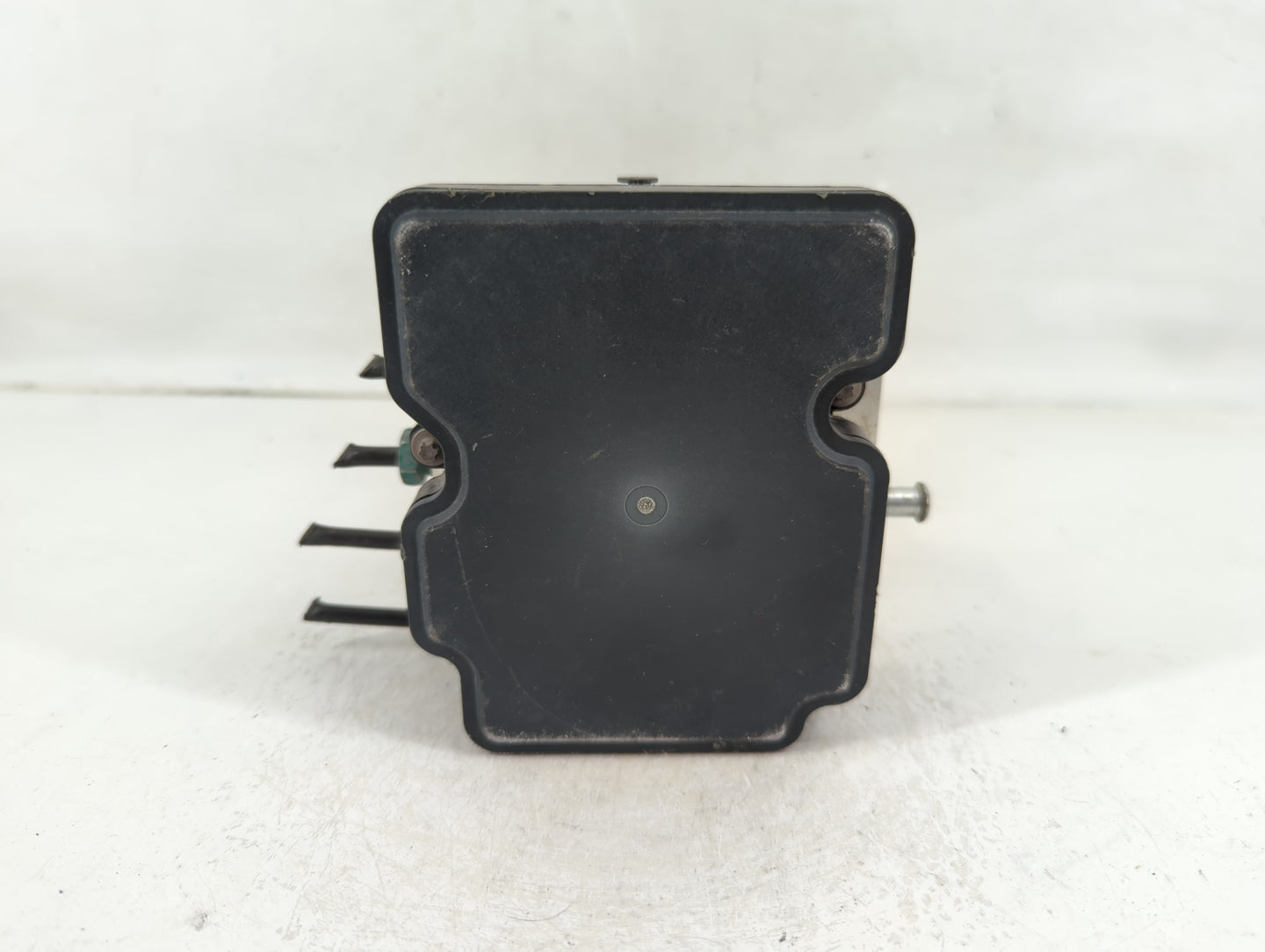 2018 Chevrolet Camaro ABS Pump Control Module Replacement P/N:84244636 Fits OEM Used Auto Parts - Oemusedautoparts1.com