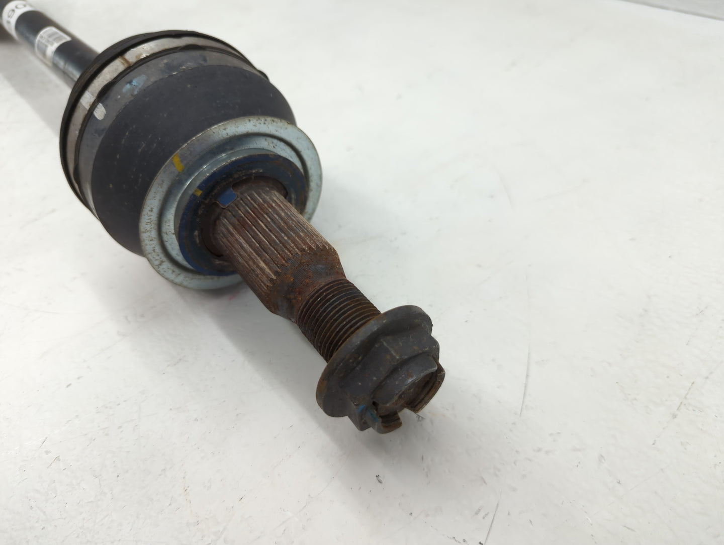 2017-2021 Chevrolet Camaro Axle Shaft Front Passenger Cv C/v - Oemusedautoparts1.com