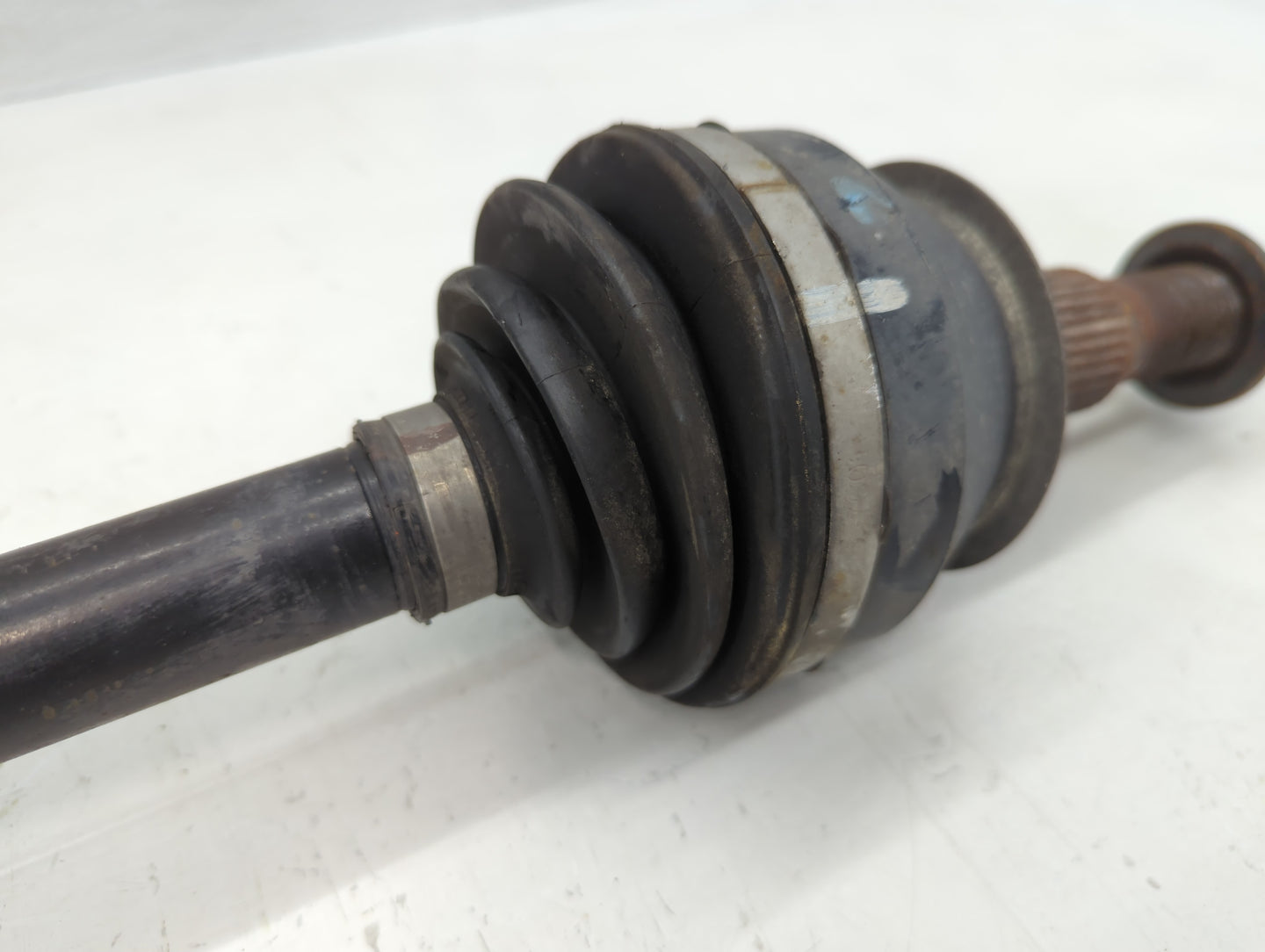 2017-2021 Chevrolet Camaro Axle Shaft Front Passenger Cv C/v - Oemusedautoparts1.com