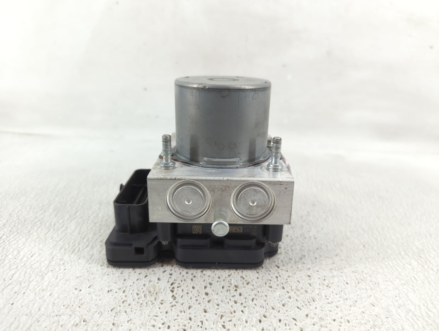 2018 Chevrolet Camaro ABS Pump Control Module Replacement P/N:84244636 Fits OEM Used Auto Parts - Oemusedautoparts1.com
