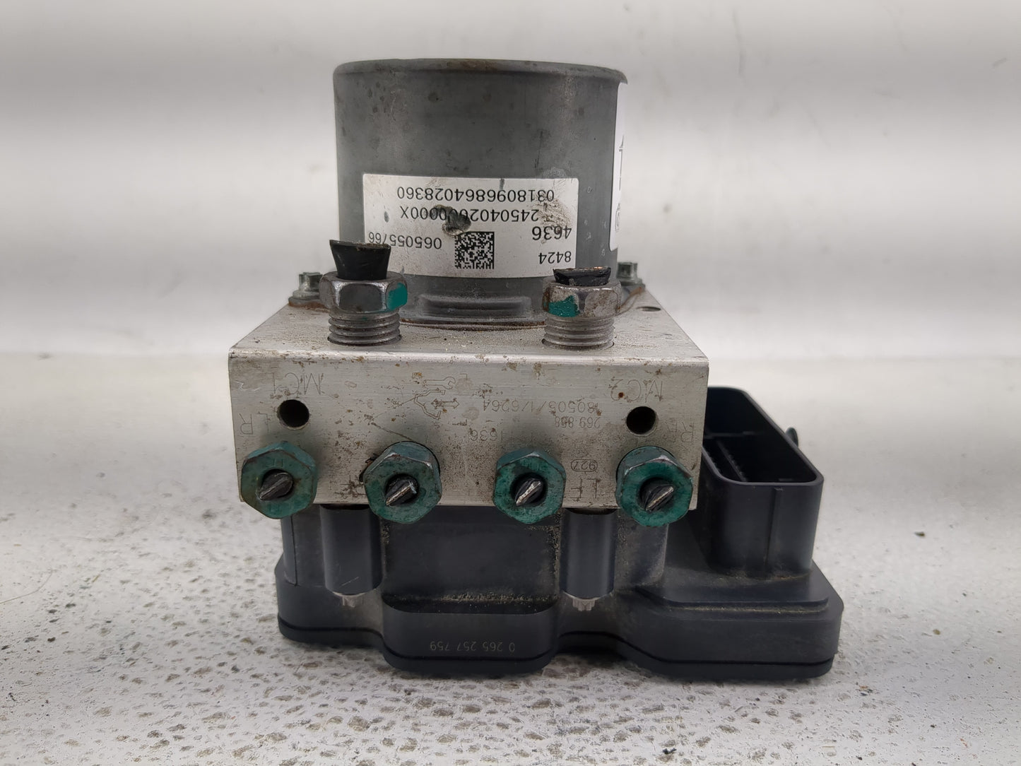 2018 Chevrolet Camaro ABS Pump Control Module Replacement P/N:065055766 8424 4636 Fits OEM Used Auto Parts - Oemusedautopart