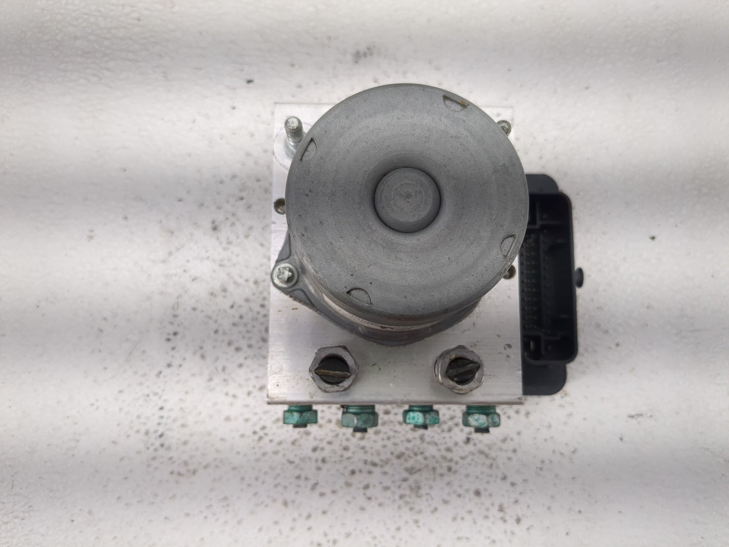 2018 Chevrolet Camaro ABS Pump Control Module Replacement P/N:065055766 8424 4636 Fits OEM Used Auto Parts - Oemusedautopart