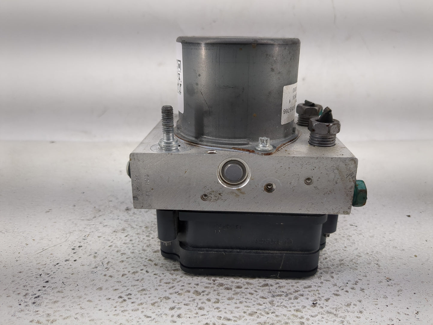 2018 Chevrolet Camaro ABS Pump Control Module Replacement P/N:065055766 8424 4636 Fits OEM Used Auto Parts - Oemusedautopart