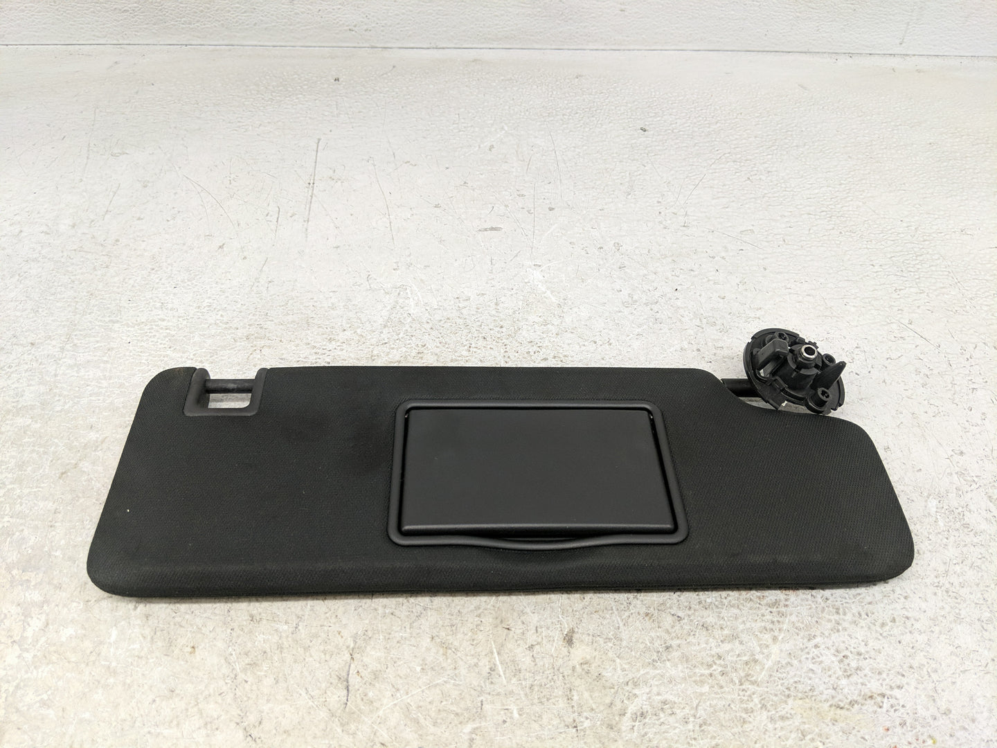 2021 Chevrolet Camaro Sun Visor Shade Replacement Passenger Right Mirror Fits OEM Used Auto Parts - Oemusedautoparts1.com
