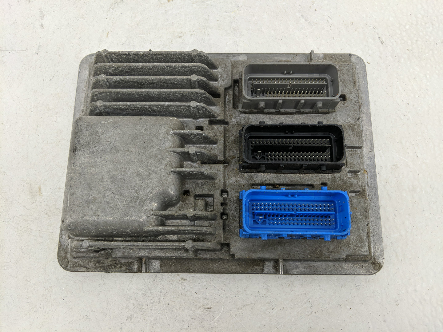 2018-2020 Chevrolet Camaro PCM Engine Control Computer ECU ECM PCU OEM P/N:12686915 Fits Fits 2017 2018 2019 2020 2021 2022 