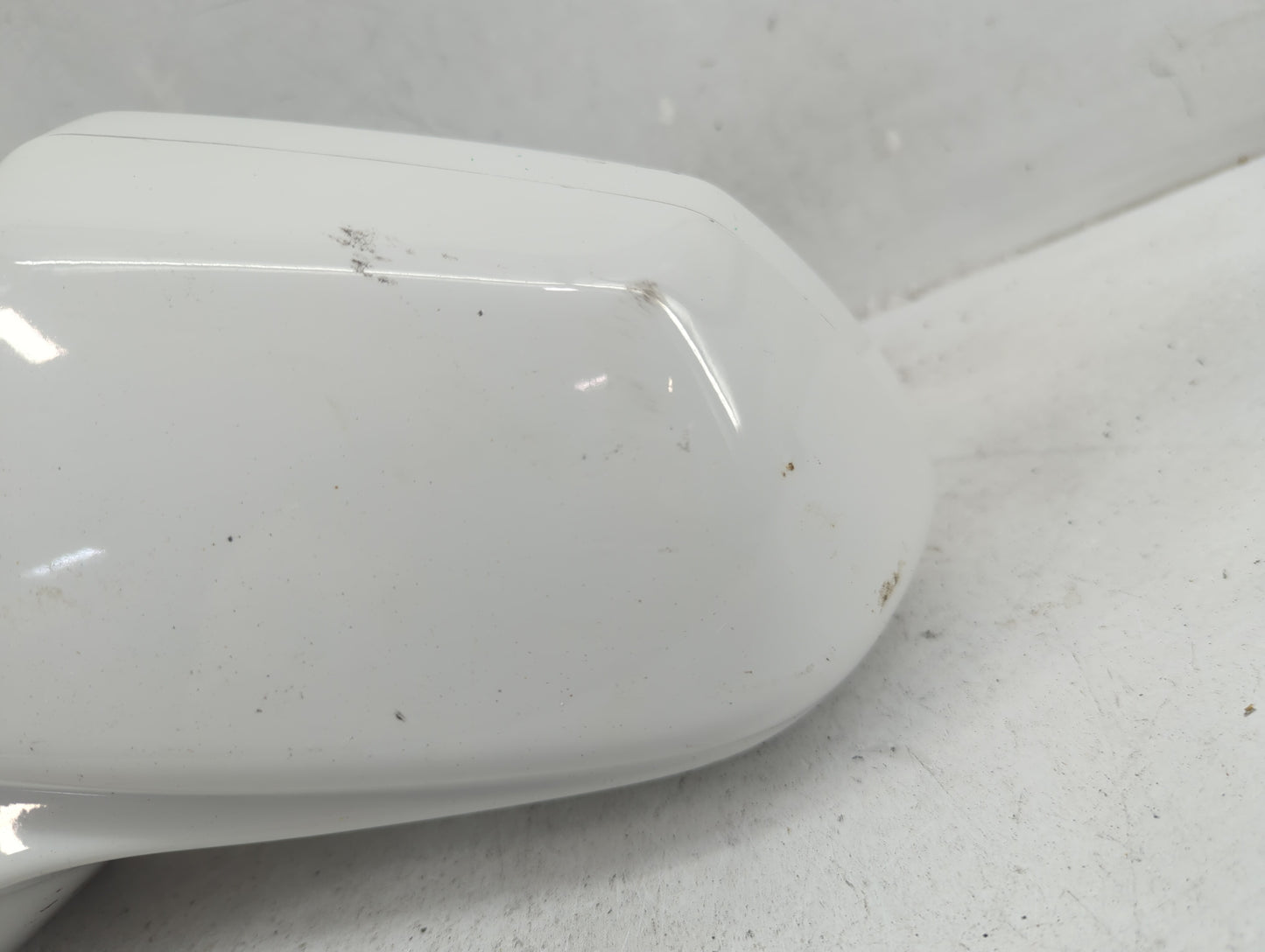 2016-2019 Chevrolet Camaro Driver Side View Mirror - Left Door Mirror OEM Used - Oemusedautoparts1.com
