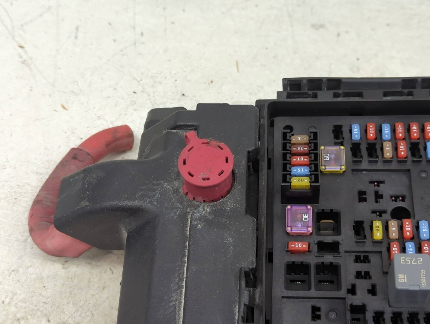 2018 Chevrolet Camaro Fusebox Fuse Box Panel Relay Module P/N:7154-0936-30 13455283, 7126A10 Fits OEM Used Auto Parts - Oemu
