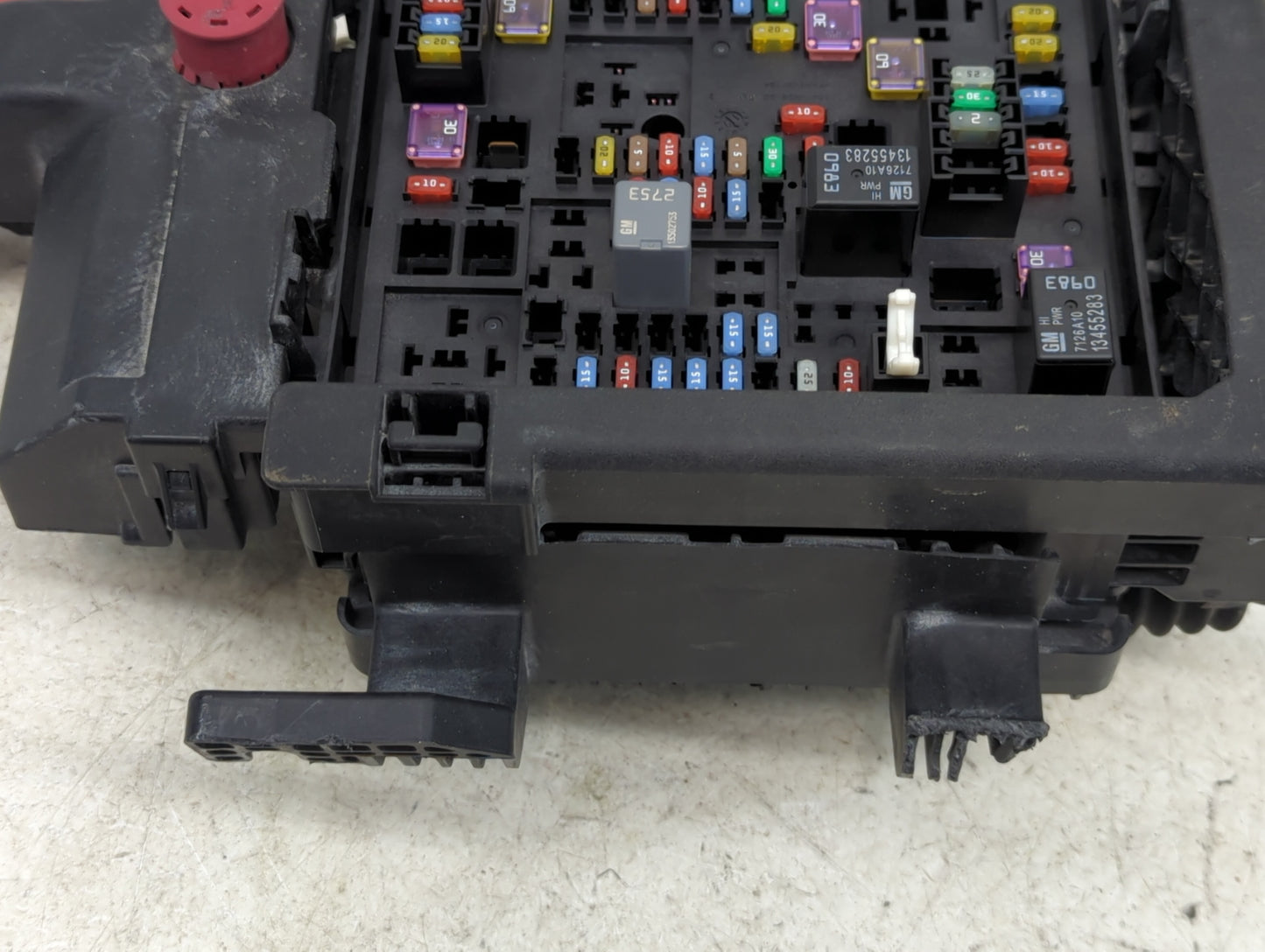 2018 Chevrolet Camaro Fusebox Fuse Box Panel Relay Module P/N:7154-0936-30 13455283, 7126A10 Fits OEM Used Auto Parts - Oemu