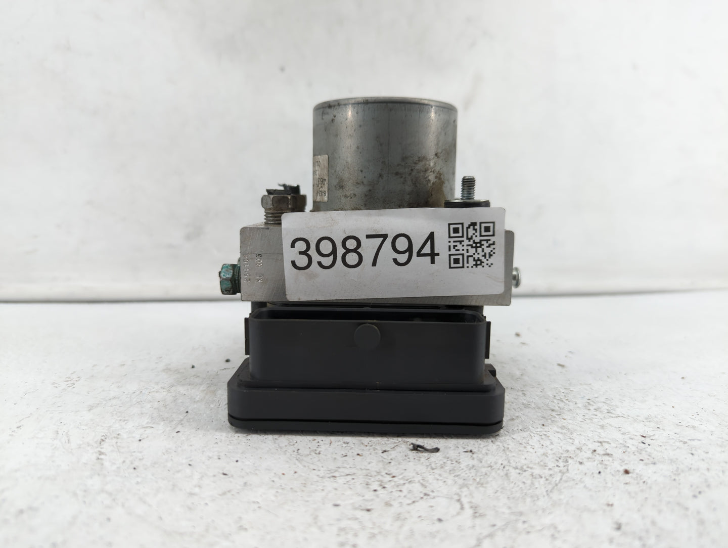 2017 Chevrolet Camaro ABS Pump Control Module Replacement P/N:84244637 84089247 Fits OEM Used Auto Parts - Oemusedautoparts1