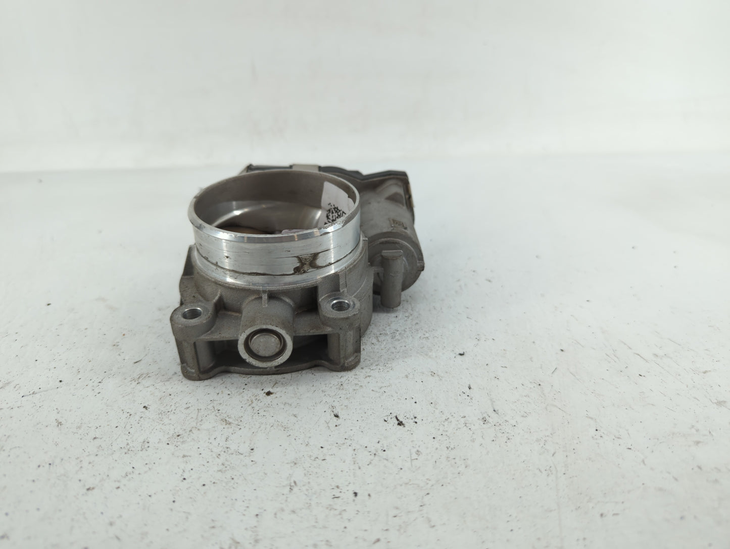 2016-2021 Chevrolet Camaro Throttle Body P/N:12671014 12648414 Fits Fits 2016 2017 2018 2019 2020 2021 2022 OEM Used Auto Pa