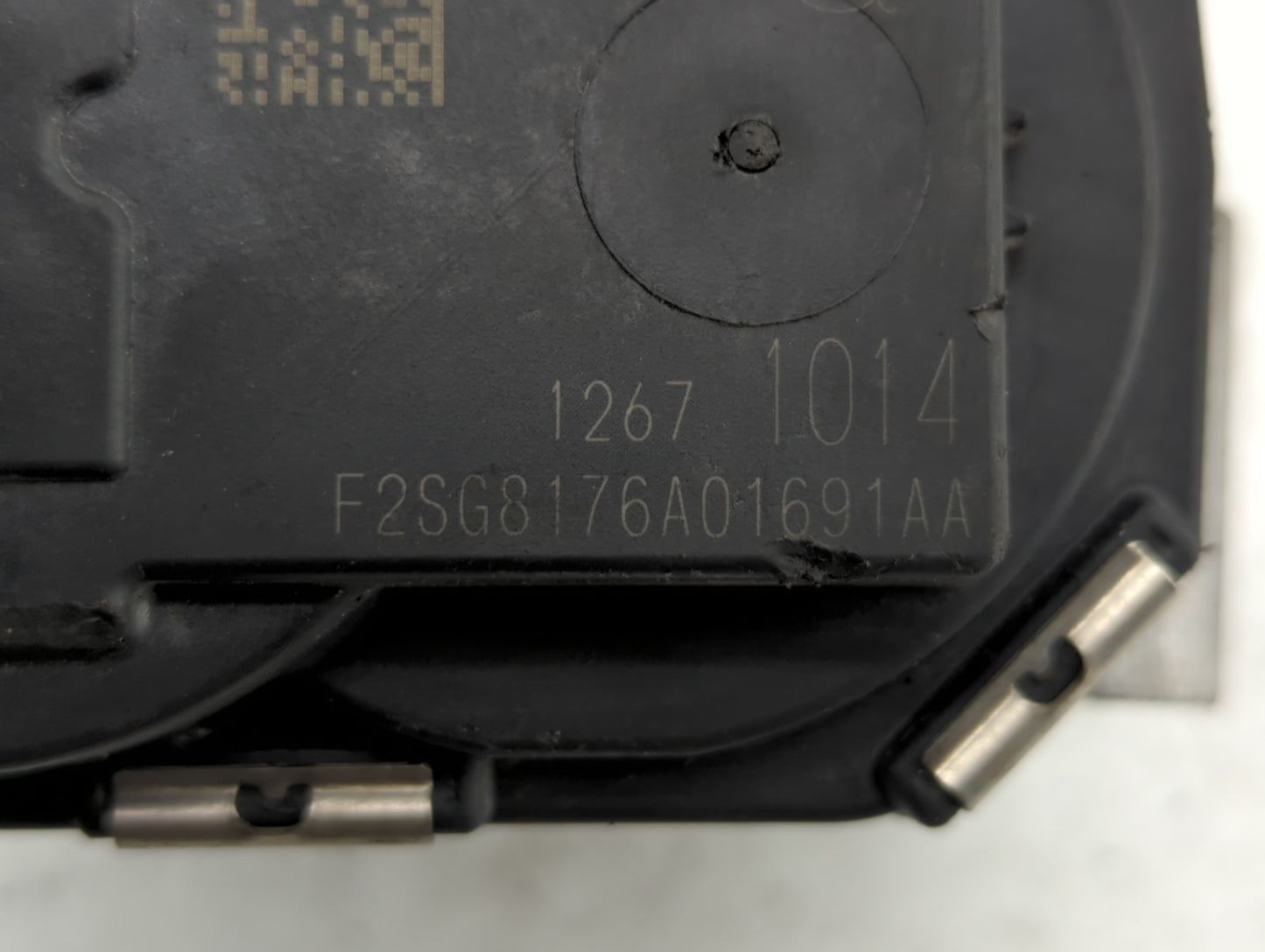 2016-2021 Chevrolet Camaro Throttle Body P/N:12671014 12648414 Fits Fits 2016 2017 2018 2019 2020 2021 2022 OEM Used Auto Pa