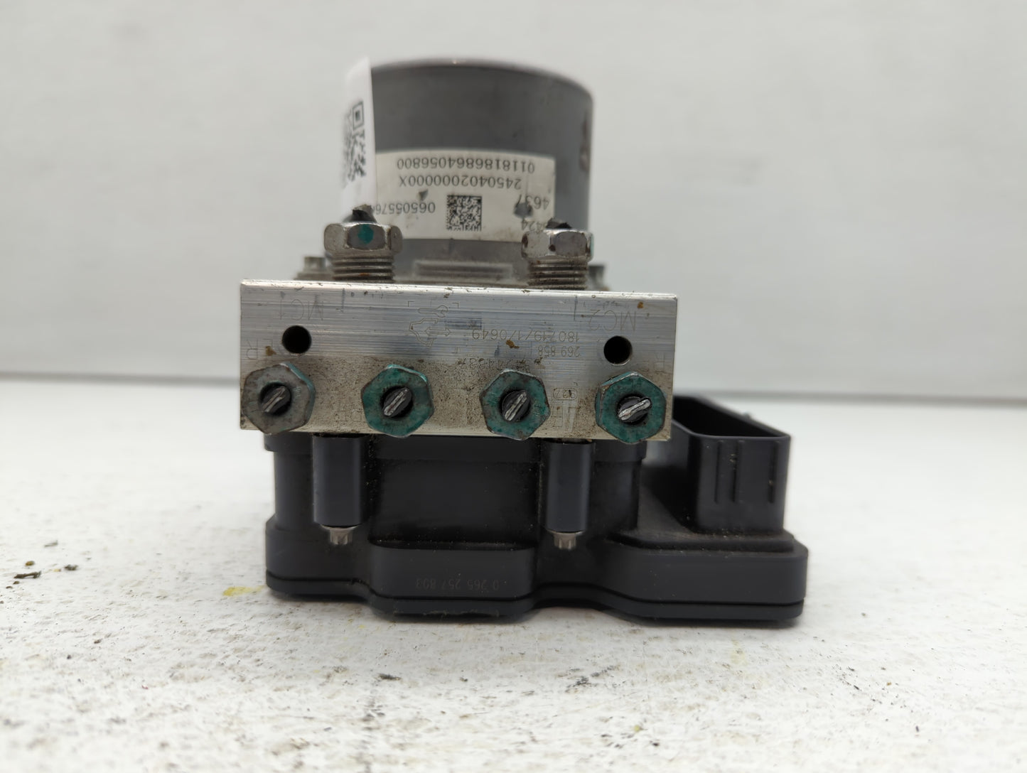2018 Chevrolet Camaro ABS Pump Control Module Replacement P/N:84244637 Fits OEM Used Auto Parts - Oemusedautoparts1.com
