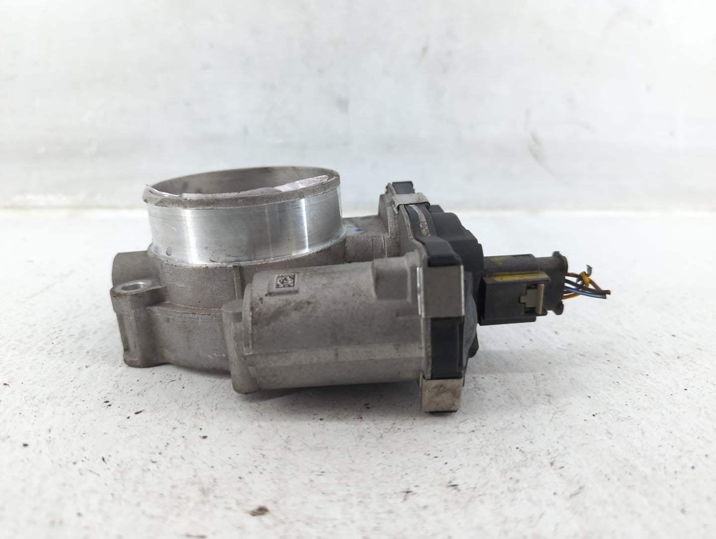 2016-2021 Chevrolet Camaro Throttle Body P/N:12671014 Fits Fits 2016 2017 2018 2019 2020 2021 2022 OEM Used Auto Parts - Oem