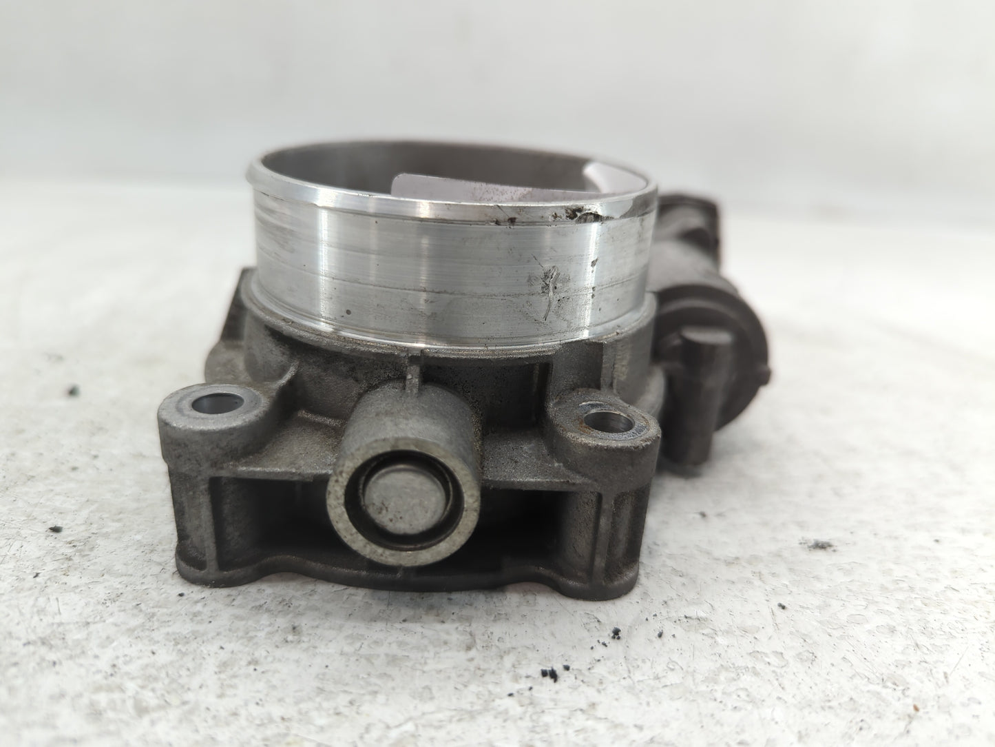 2016-2021 Chevrolet Camaro Throttle Body P/N:12671014 Fits Fits 2016 2017 2018 2019 2020 2021 2022 OEM Used Auto Parts - Oem