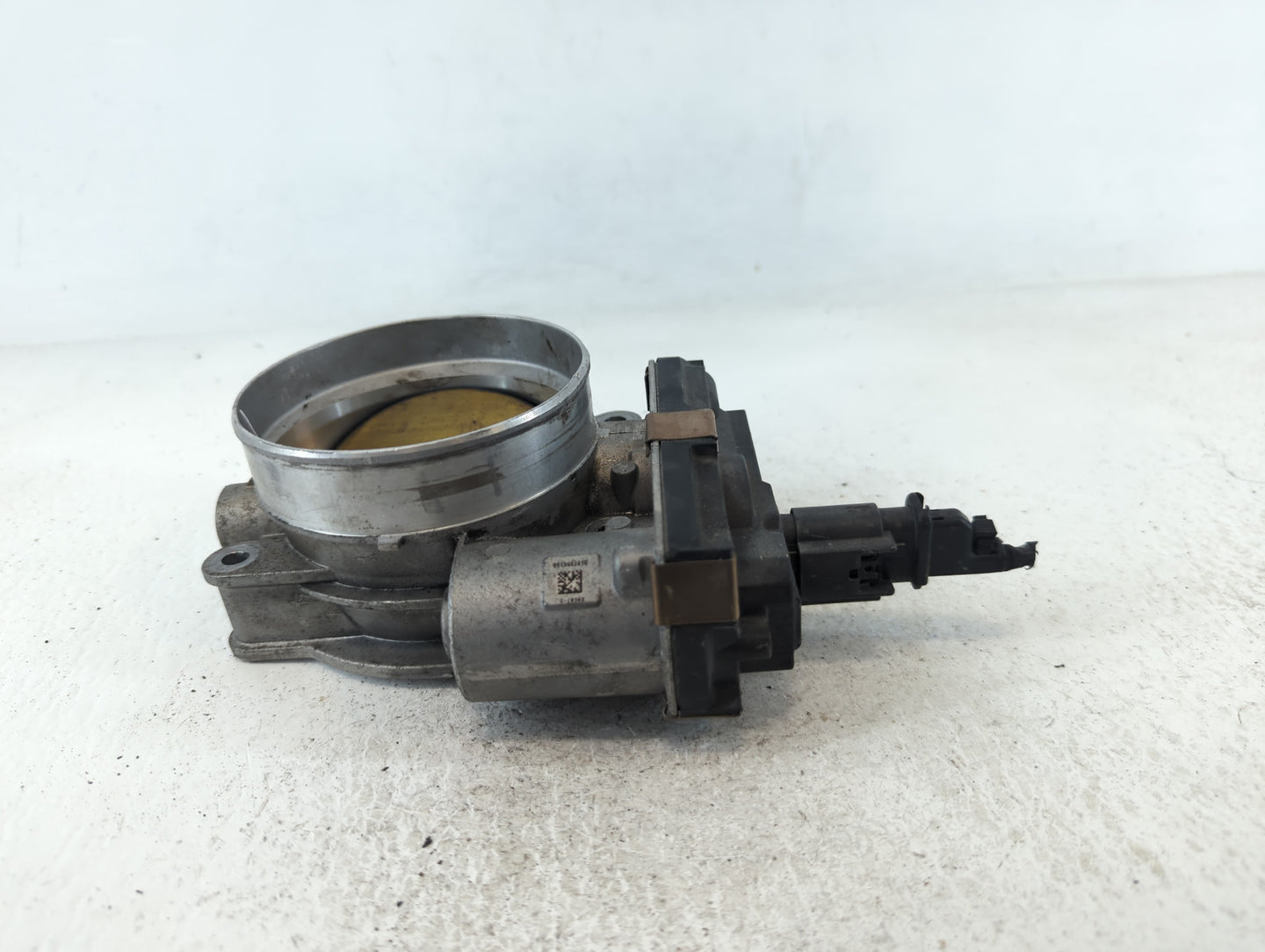 2016-2021 Chevrolet Camaro Throttle Body P/N:12678223 Fits Fits 2014 2015 2016 2017 2018 2019 2020 2021 2022 OEM Used Auto P