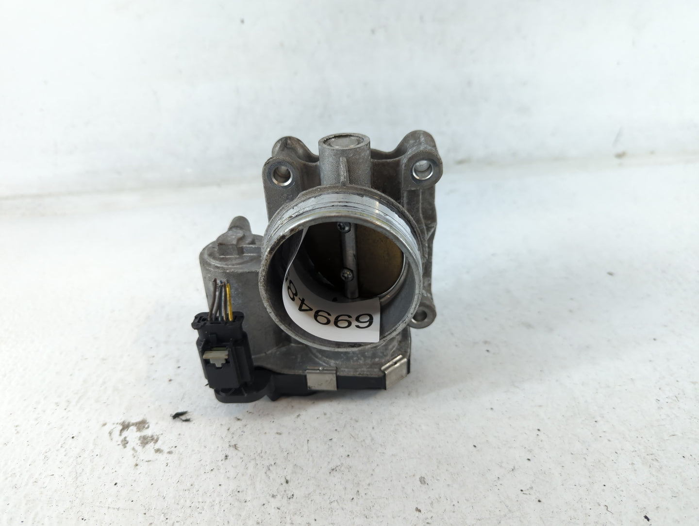 2016-2021 Chevrolet Camaro Throttle Body P/N:12670837AA Fits Fits 2013 2014 2015 2016 2017 2018 2019 2020 2021 OEM Used Auto