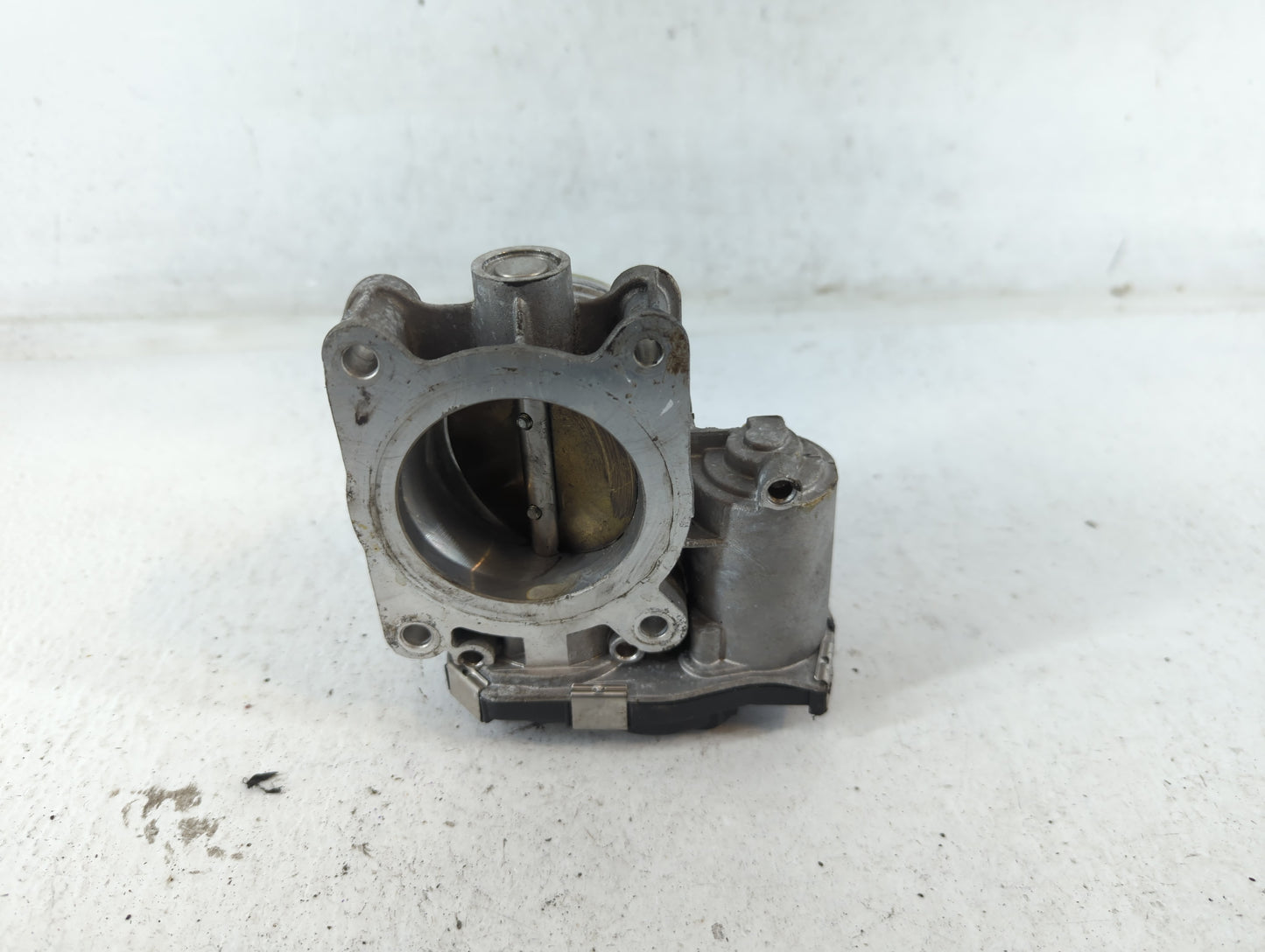 2016-2021 Chevrolet Camaro Throttle Body P/N:12670837AA Fits Fits 2013 2014 2015 2016 2017 2018 2019 2020 2021 OEM Used Auto