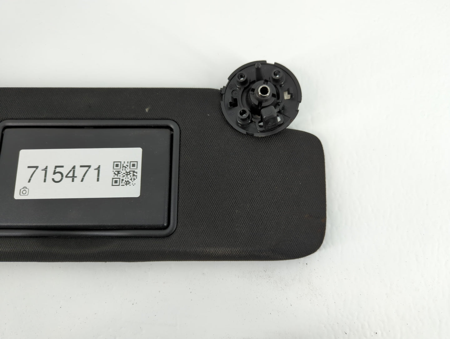 2021 Chevrolet Camaro Sun Visor Shade Replacement Passenger Right Mirror Fits OEM Used Auto Parts - Oemusedautoparts1.com