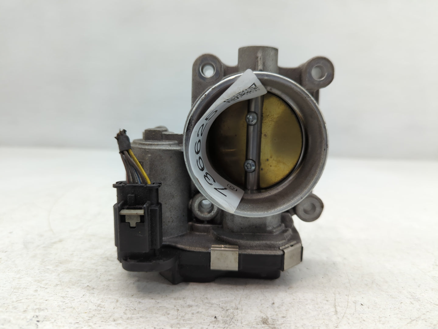 2016-2021 Chevrolet Camaro Throttle Body P/N:12670837AA Fits Fits 2013 2014 2015 2016 2017 2018 2019 2020 2021 OEM Used Auto