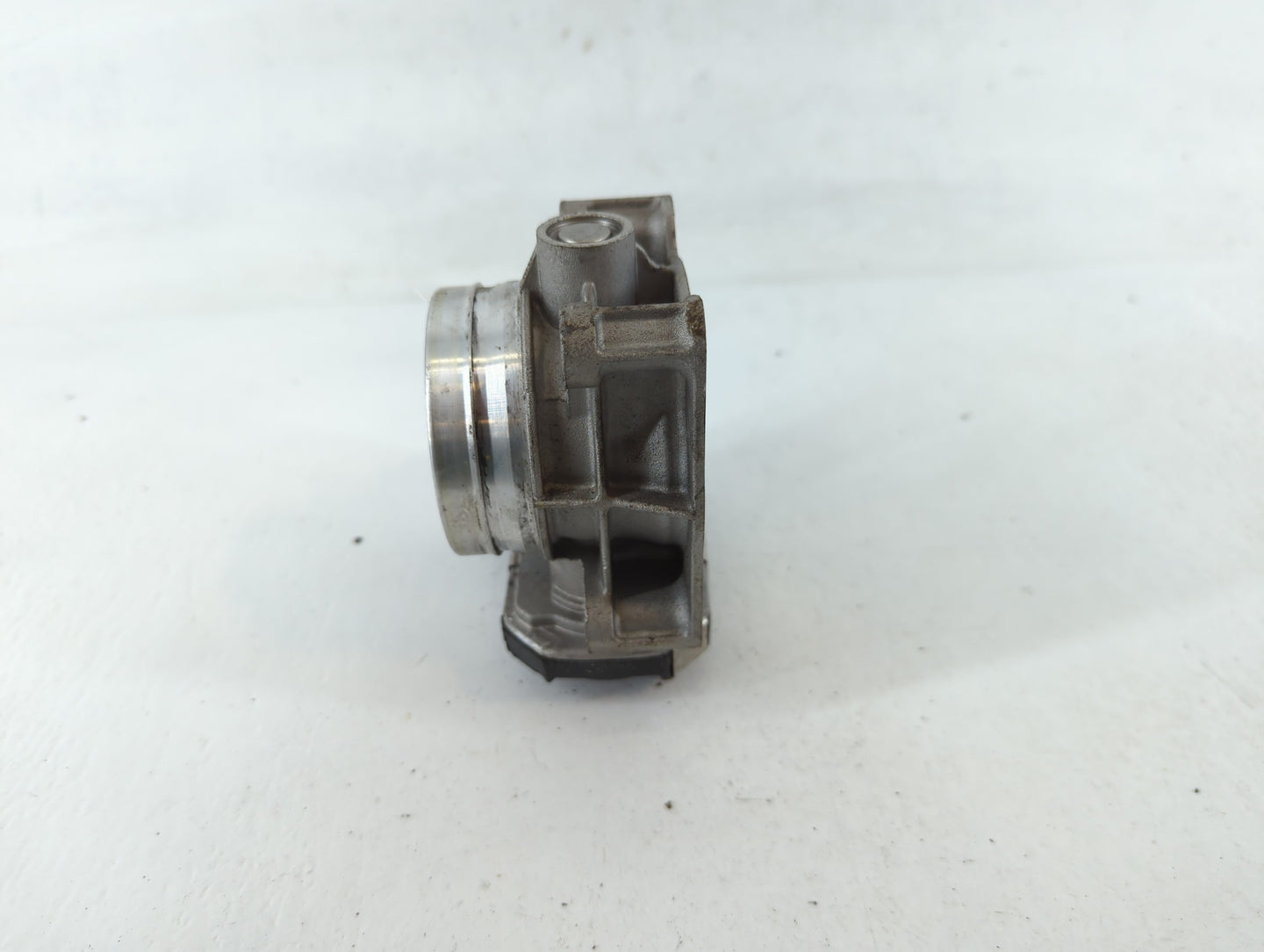 2016-2021 Chevrolet Camaro Throttle Body P/N:12670837AA Fits Fits 2013 2014 2015 2016 2017 2018 2019 2020 2021 OEM Used Auto