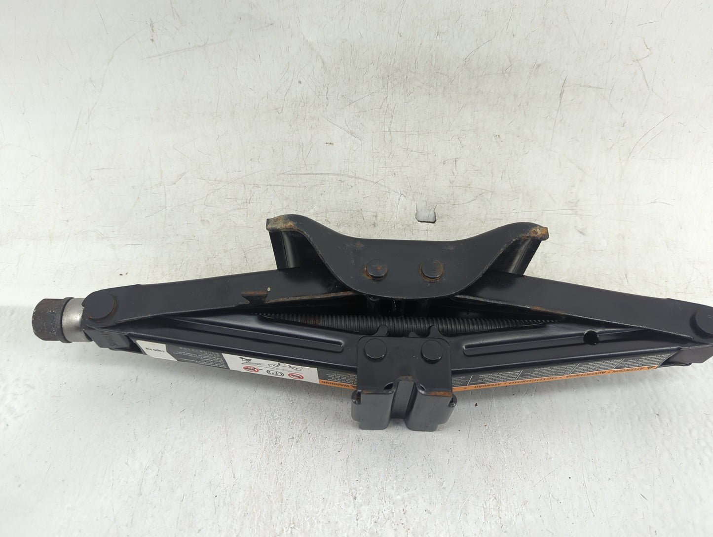 2018 Chevrolet City Express Spare Scissor Car Jack - Oemusedautoparts1.com