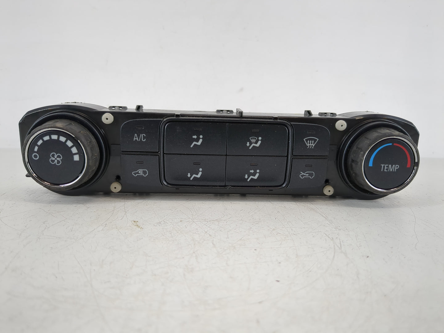 2015-2022 Chevrolet Colorado Climate Control Module Temperature AC/Heater Replacement P/N:84199202 Fits OEM Used Auto Parts 