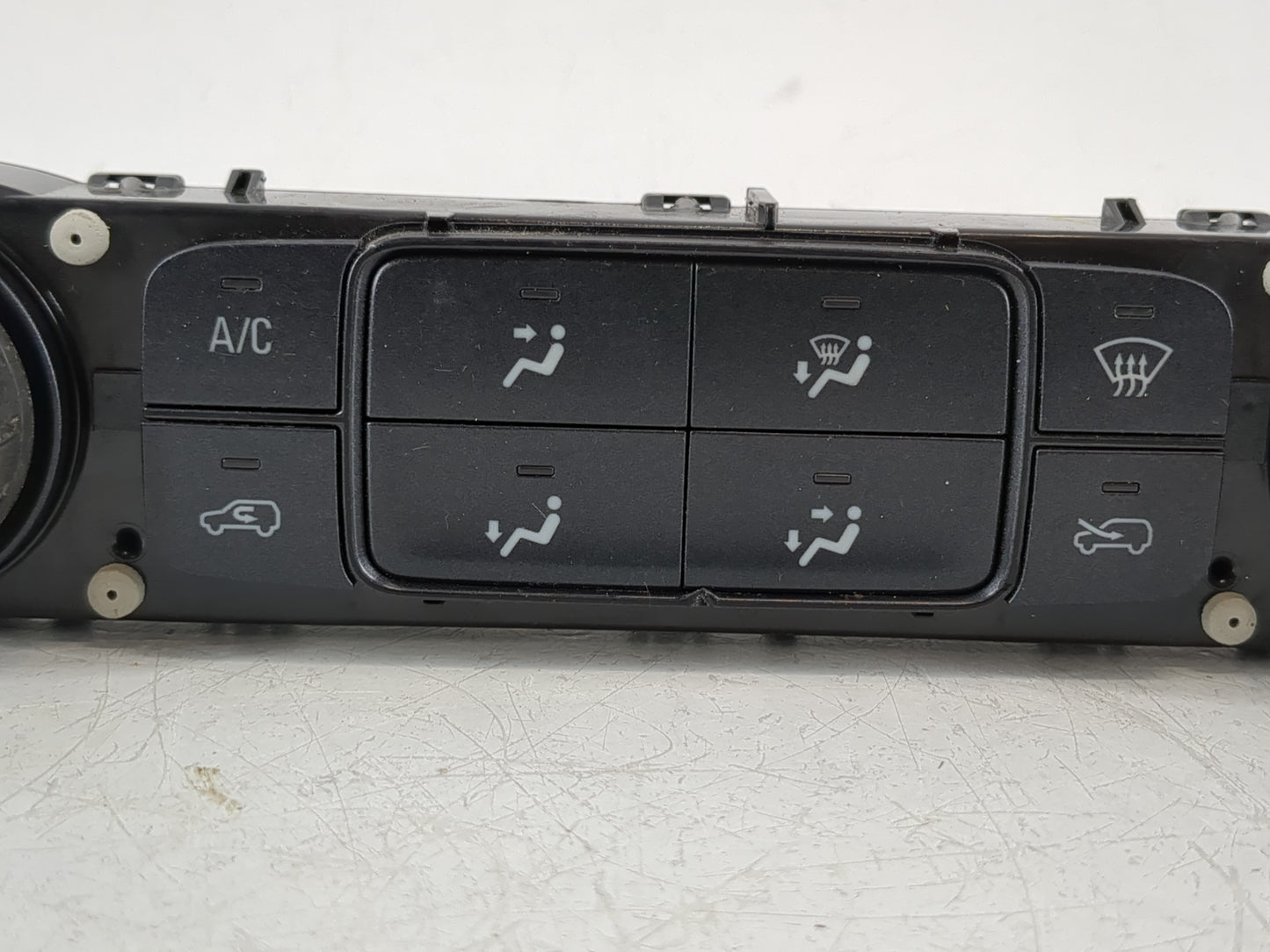 2015-2022 Chevrolet Colorado Climate Control Module Temperature AC/Heater Replacement P/N:84199202 Fits OEM Used Auto Parts 