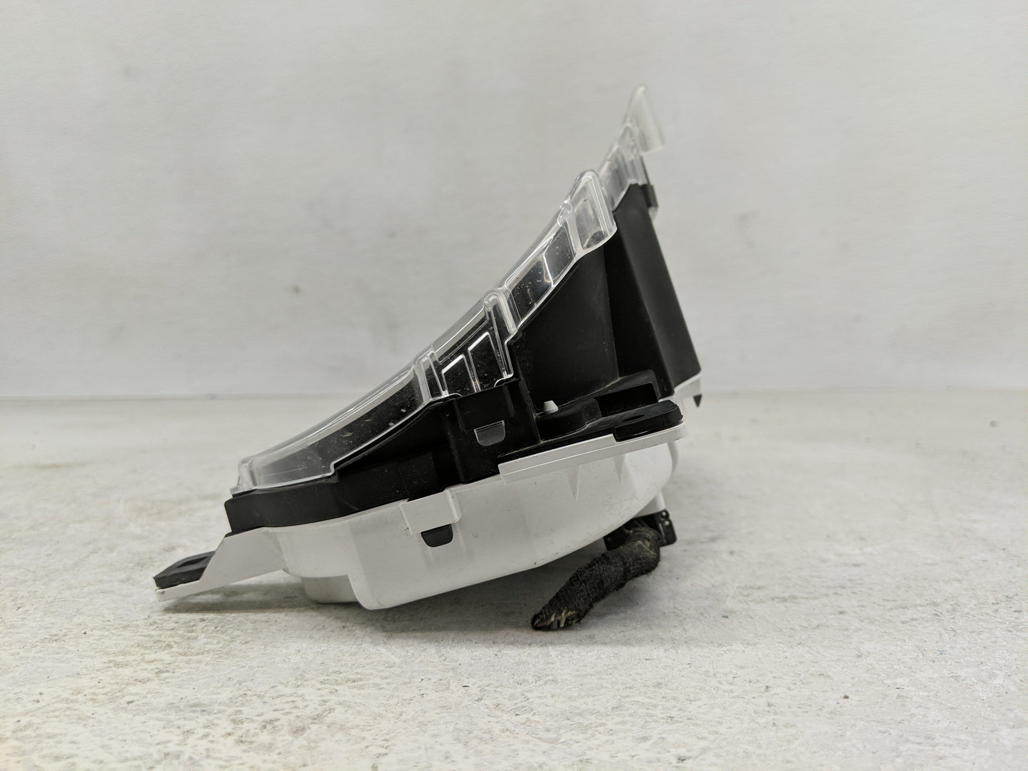 2018-2019 Chevrolet Colorado Instrument Cluster Speedometer Gauges P/N:84338167 Fits Fits 2018 2019 OEM Used Auto Parts - Oe