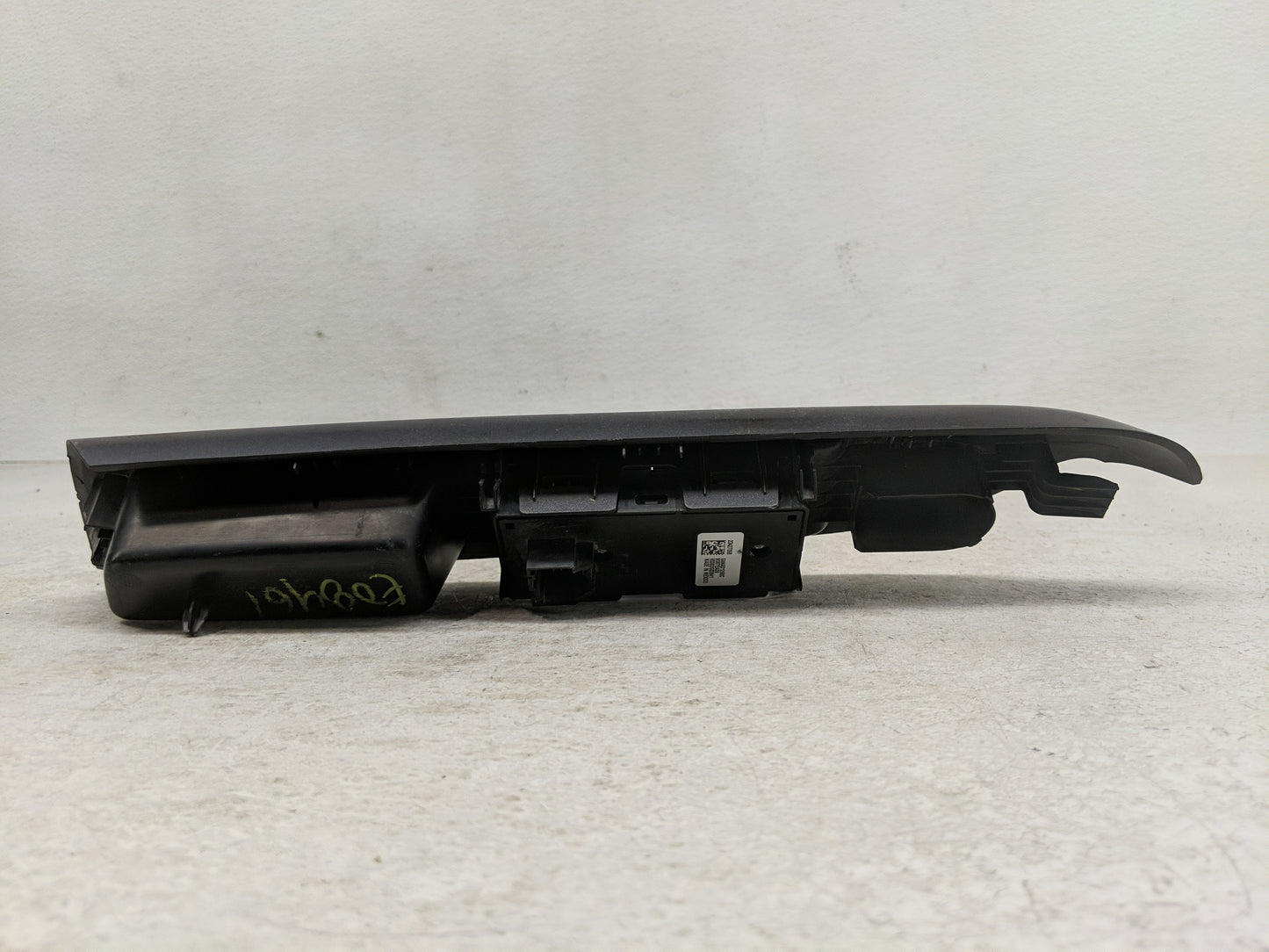2015-2022 Chevrolet Colorado Master Power Window Switch Replacement Driver Side Left Fits OEM Used Auto Parts - Oemusedautop