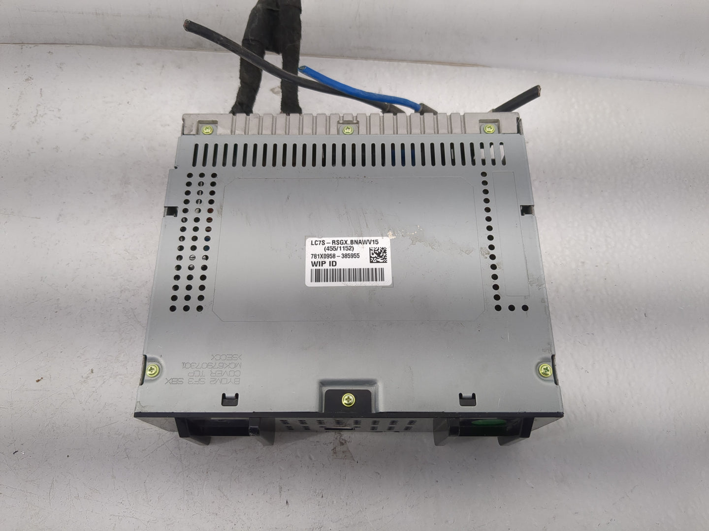 2018-2019 Chevrolet Colorado Radio AM FM Cd Player Receiver Replacement P/N:42554623 Fits Fits 2018 2019 OEM Used Auto Parts