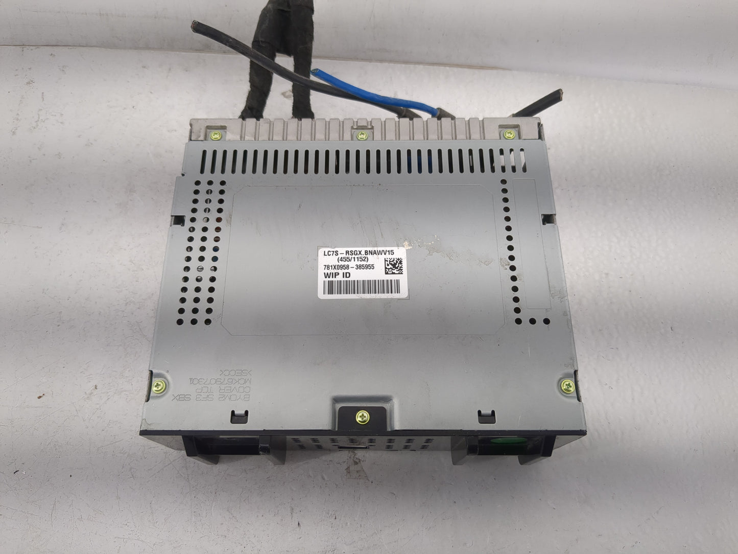 2018-2019 Chevrolet Colorado Radio AM FM Cd Player Receiver Replacement P/N:42554623 Fits Fits 2018 2019 OEM Used Auto Parts