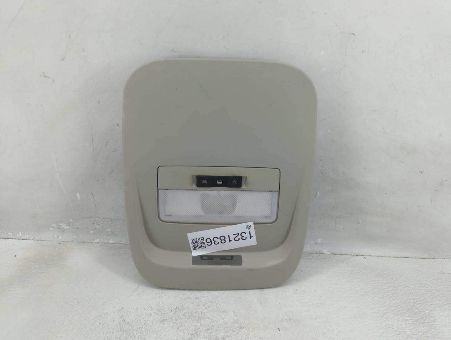 2016-2022 Chevrolet Colorado Overhead Roof Console - Oemusedautoparts1.com