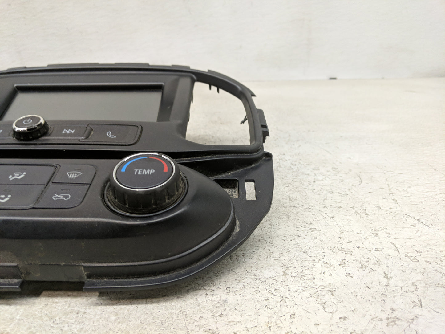 2020-2022 Chevrolet Colorado Radio Control Panel - Oemusedautoparts1.com